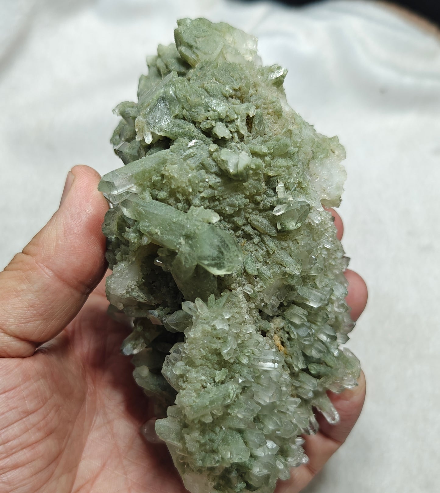 Chlorite Quartz crystals cluster 577 grams