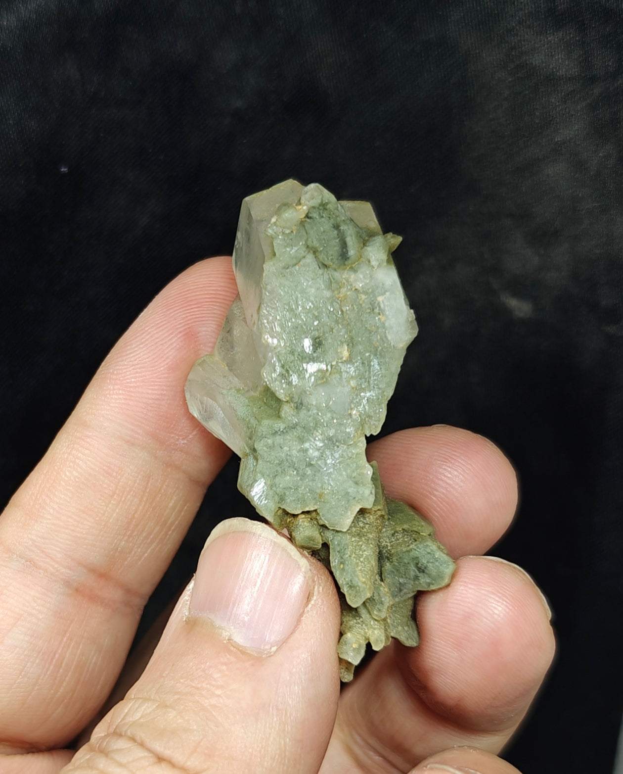 Natural chlorite quartz cluster 25 grams