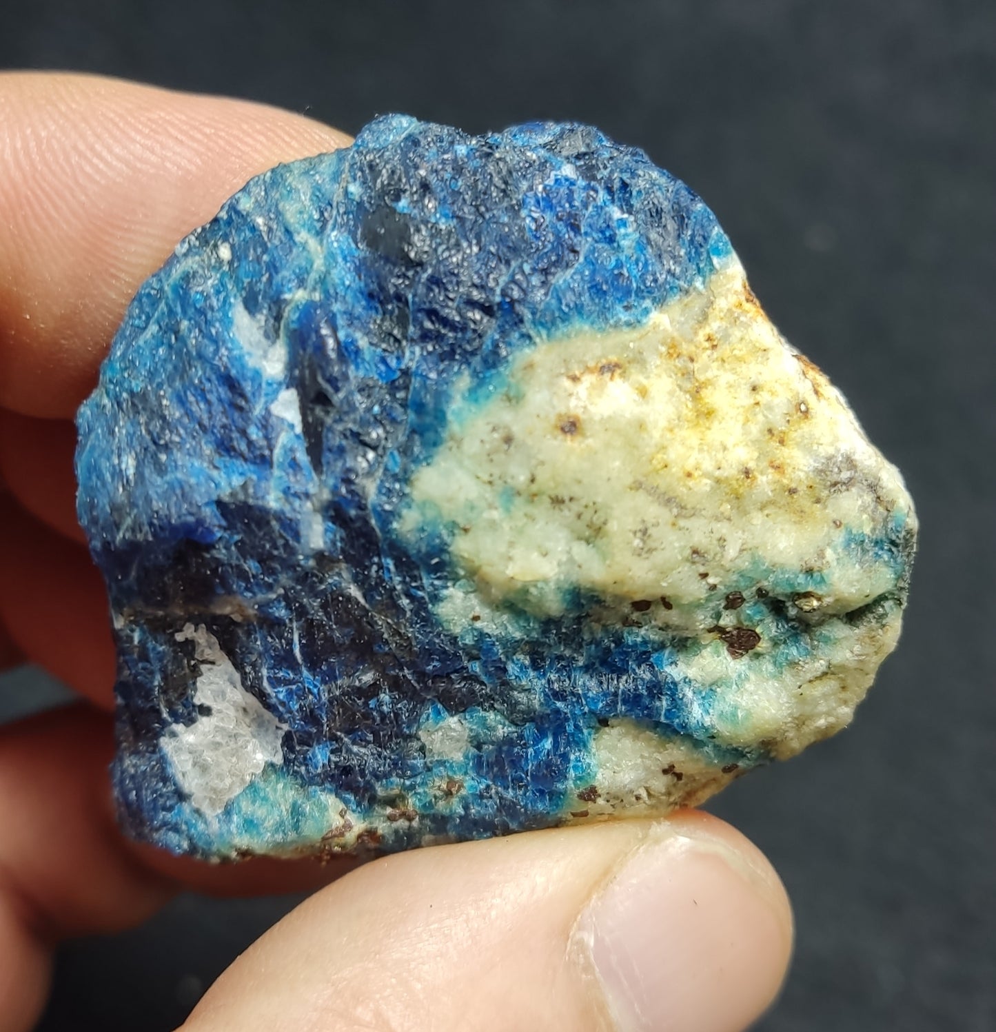 Lazurite/Sodalite/hauynite with Partly Fluorescent 96 grams