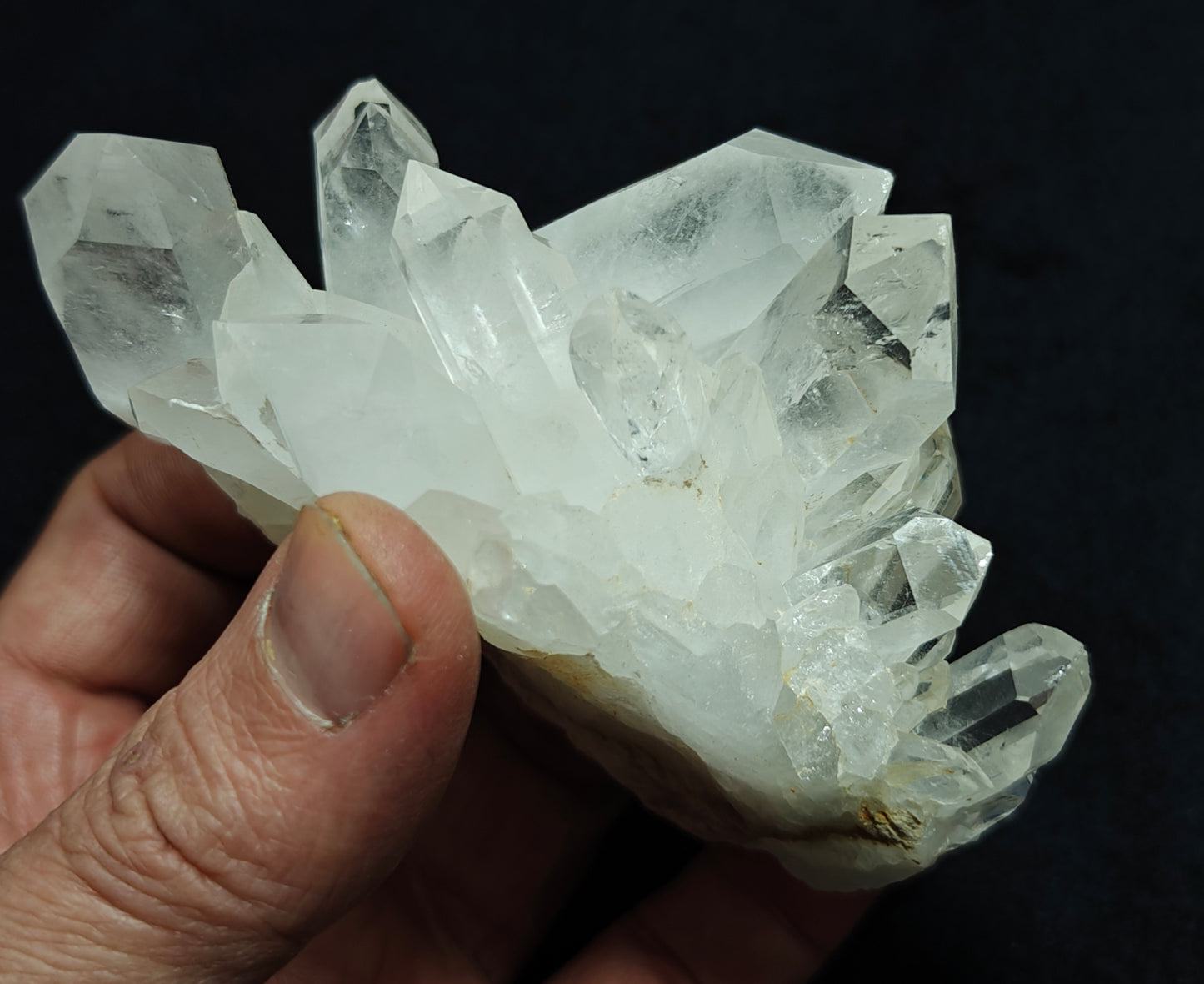 An amazing specimen of Quartz Crystals cluster combined together with beautiful terminations 272 grams