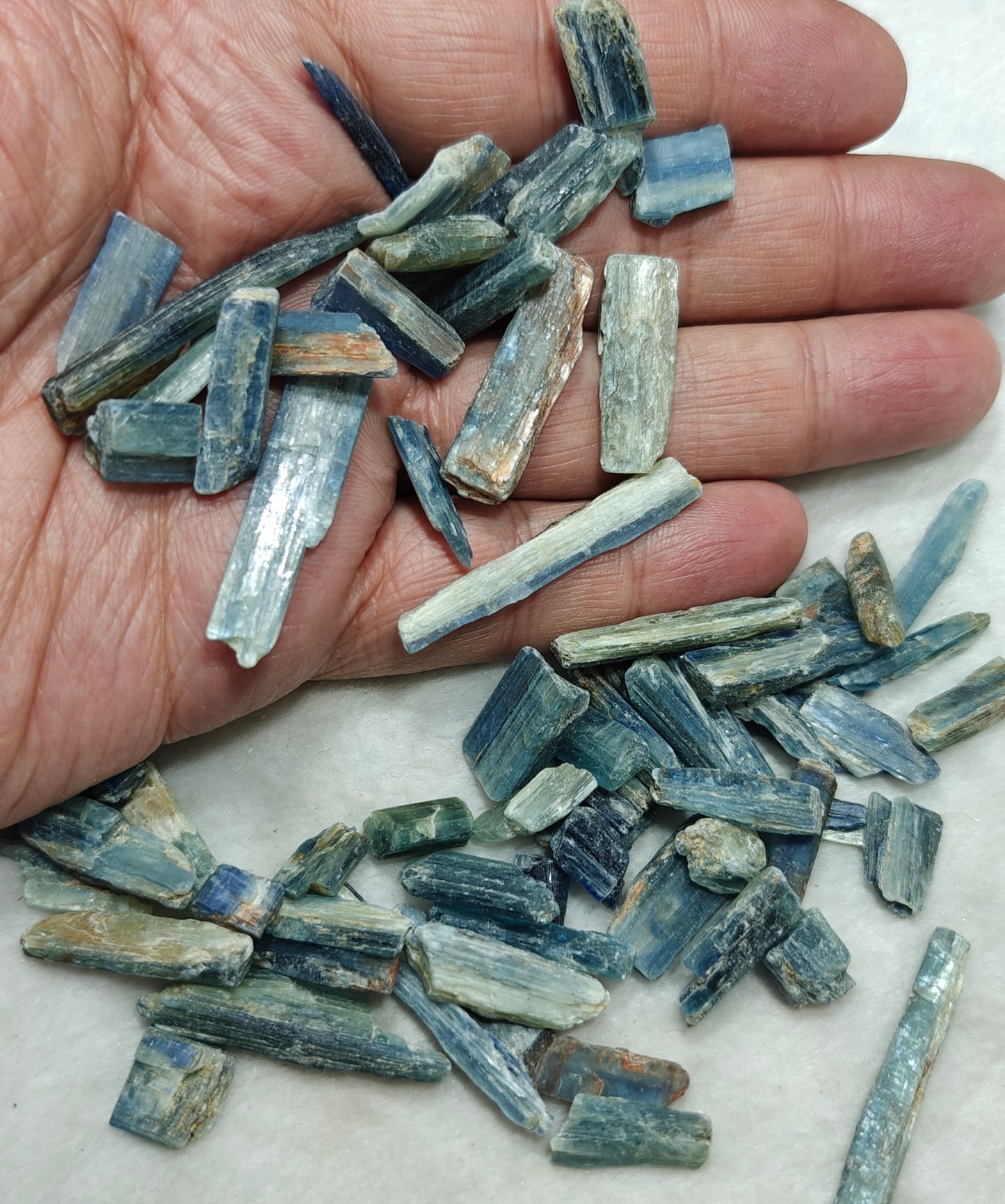 Natural kyanite crystals collection 80 grams