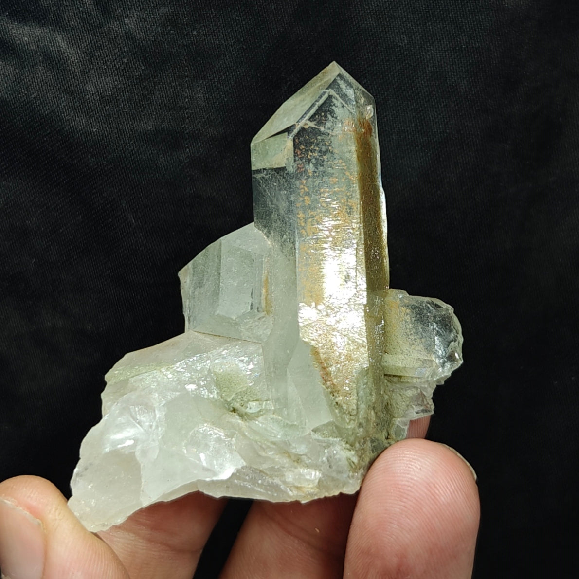 両剣クローライトクォーツ（緑泥石入り水晶）クラスター 64g