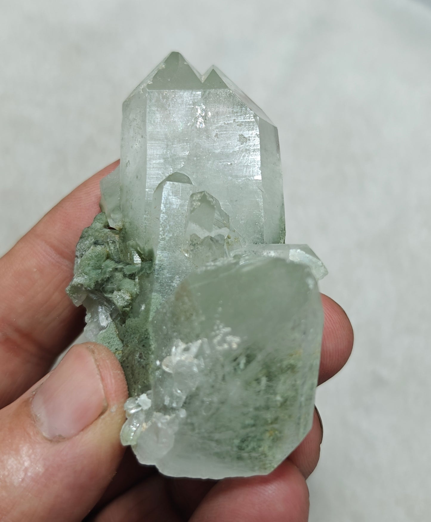 Natural terminated Chlorite Quartz crystals cluster 93 grams