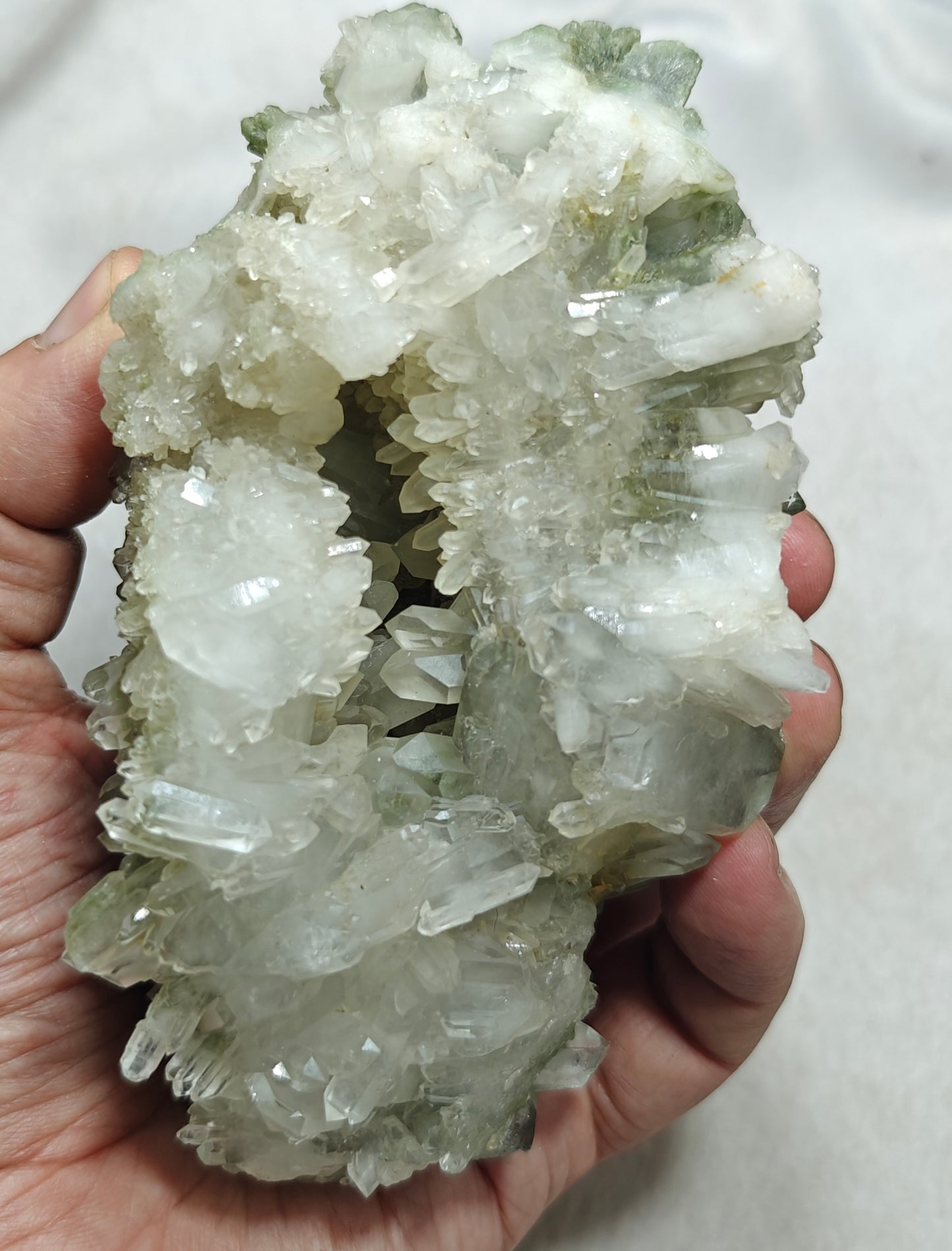 Chlorite Quartz crystals cluster 577 grams