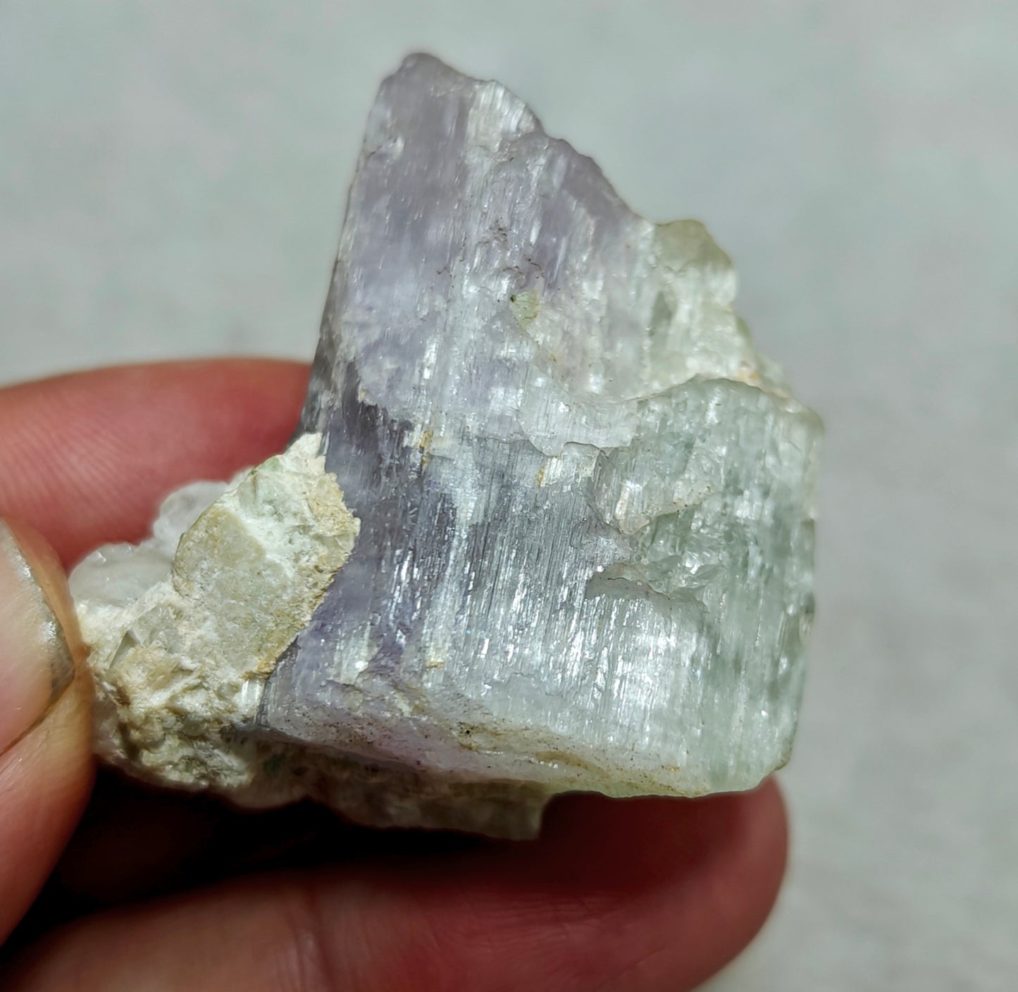 An amazing specimen of bicolor Kunzite on matrix of Albite 53 grams