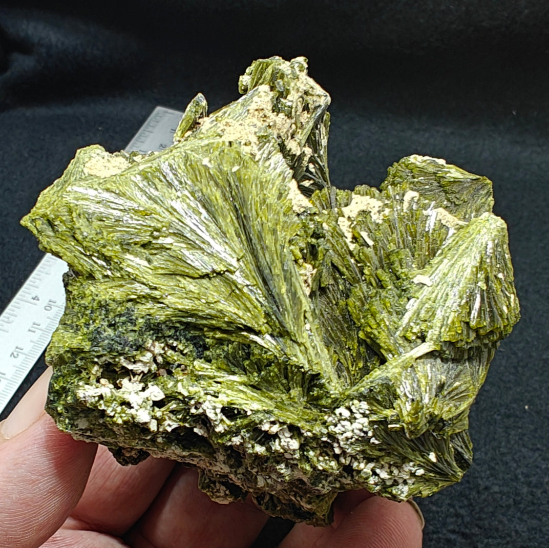 Natural Epidote cluster spray like formation 342 grams