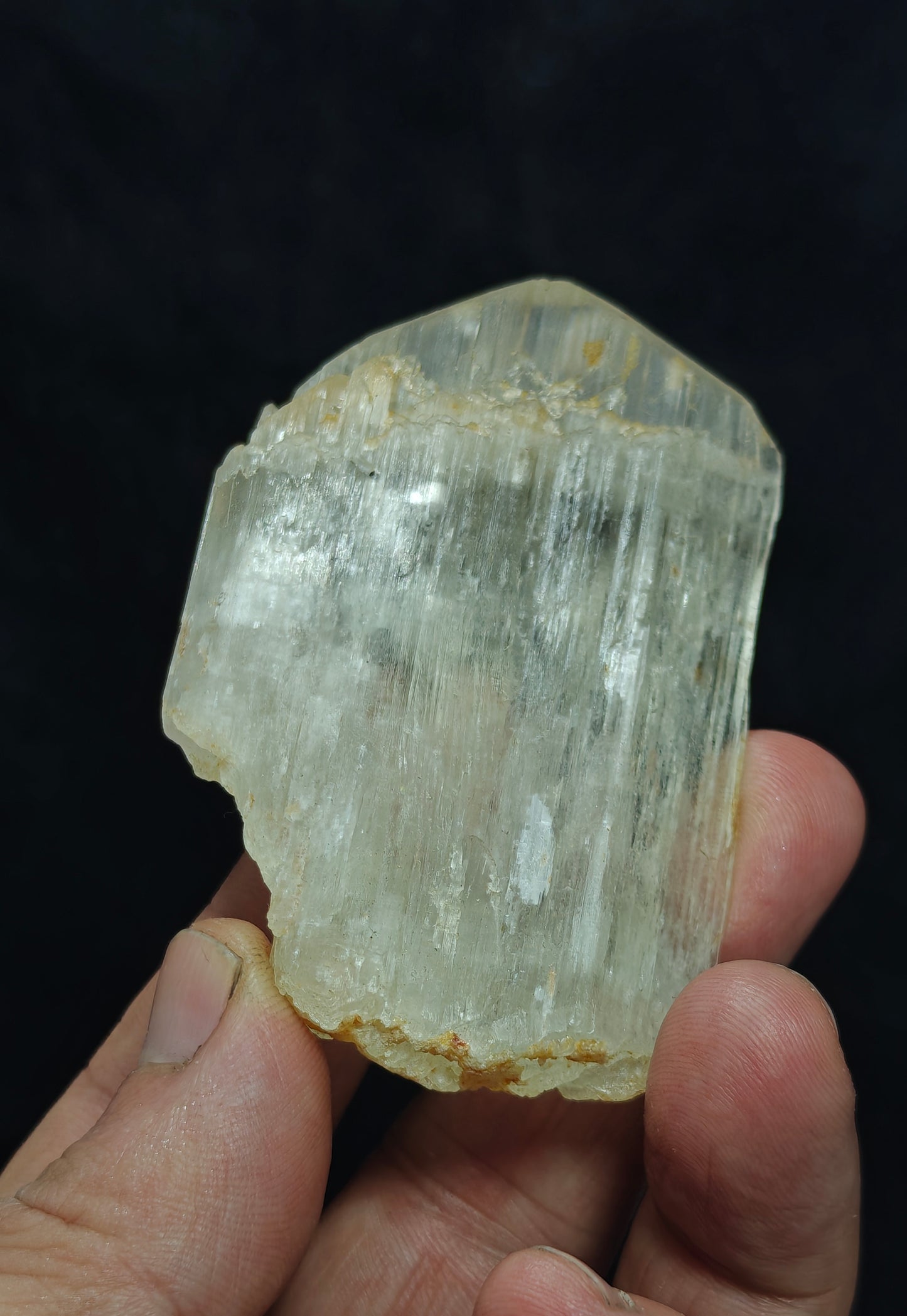 Natural spodumene crystal 105 grams