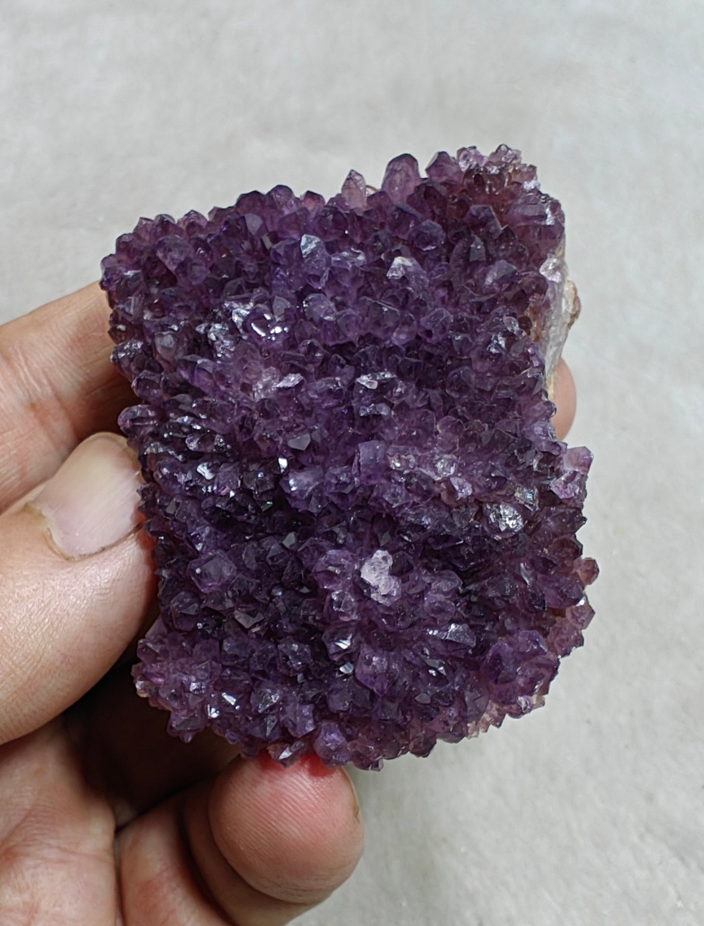 Drusy Amethyst crystals Cluster 89 grams