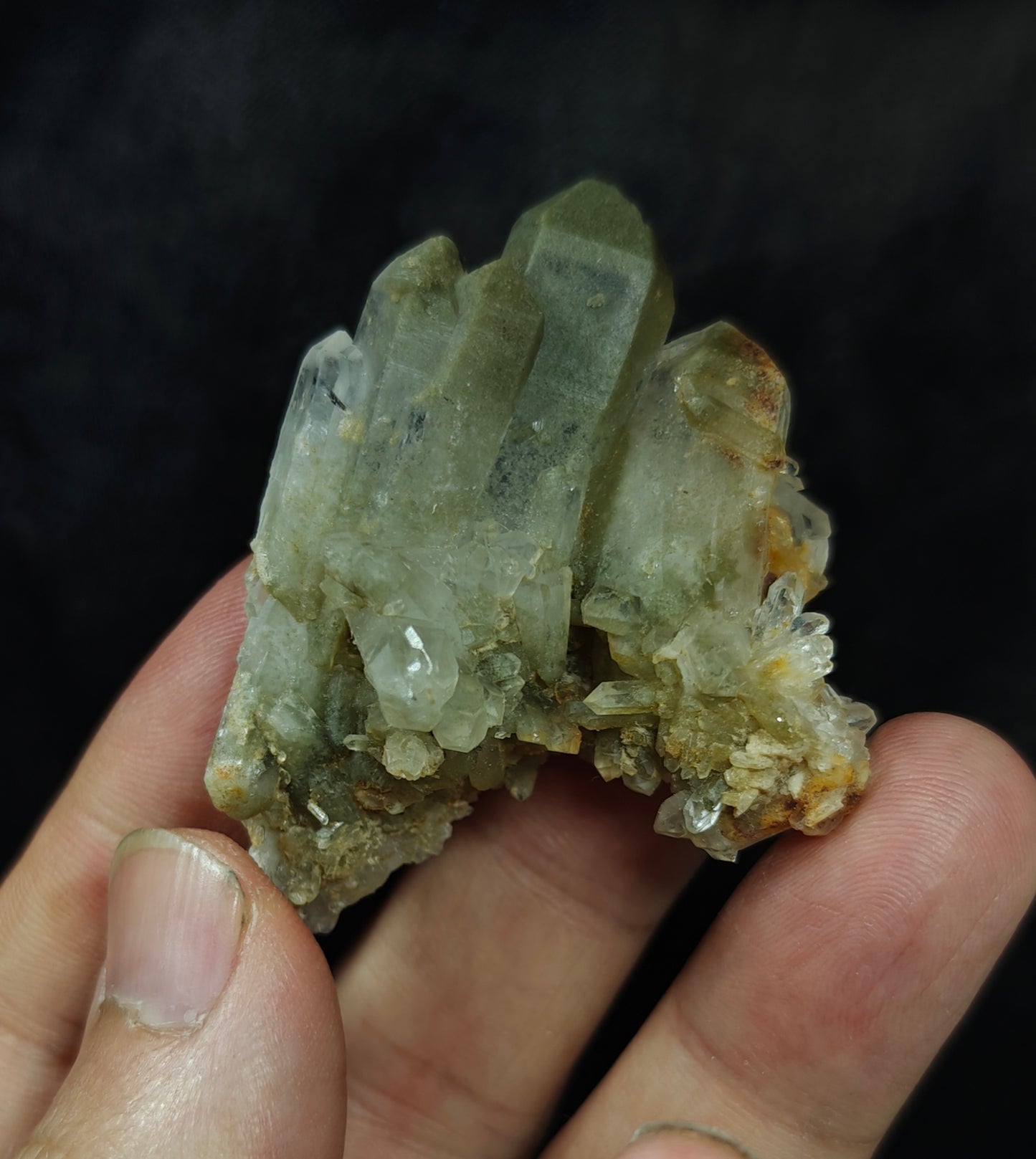 Natural chlorite quartz crystal 40 grams
