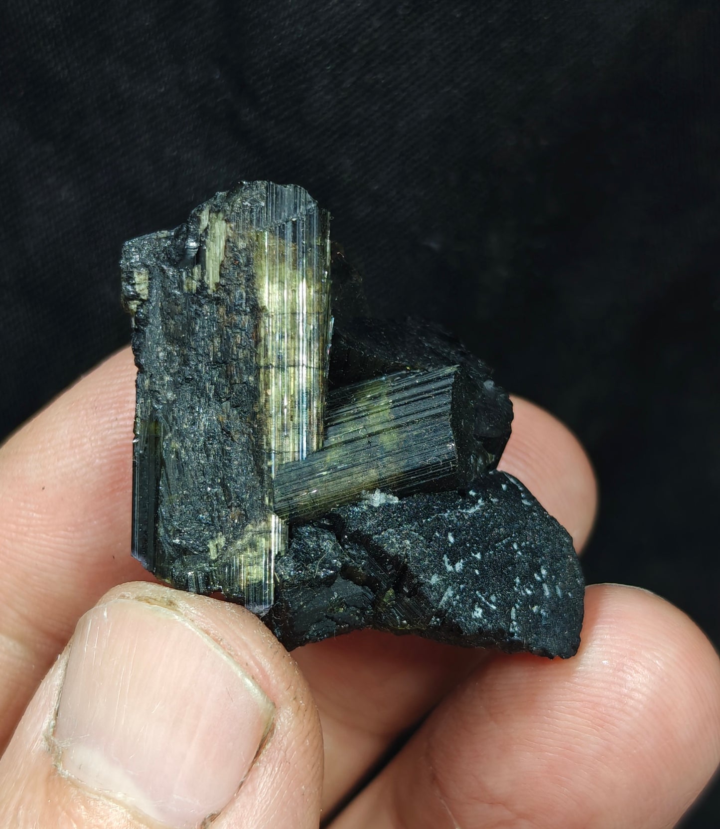 Dark green color Tourmaline with chatoyance effect 19 grams