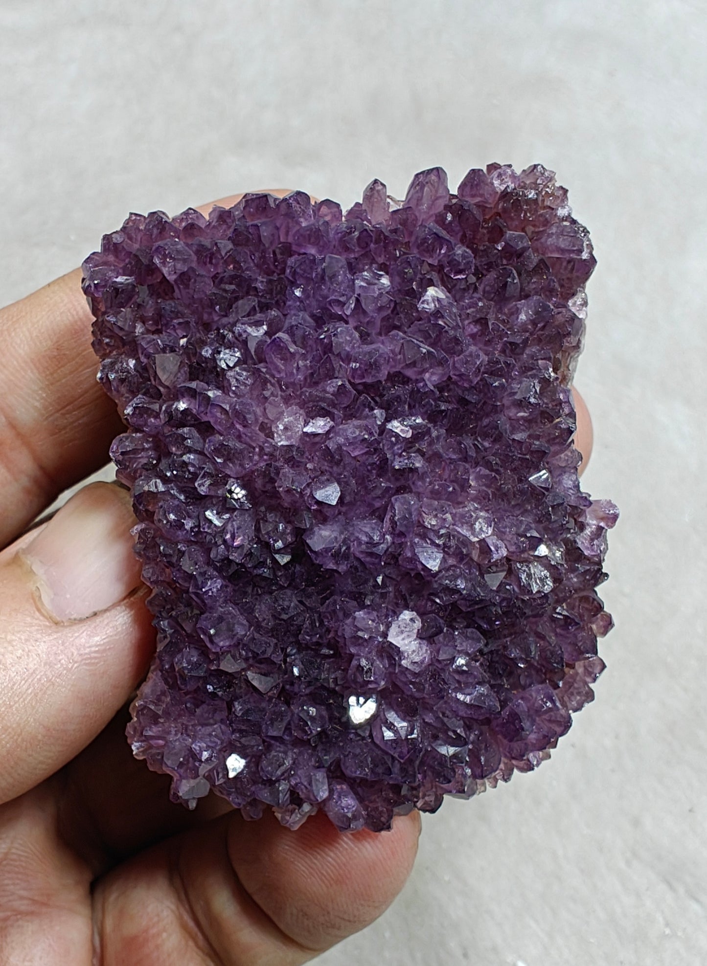 Drusy Amethyst crystals Cluster 89 grams