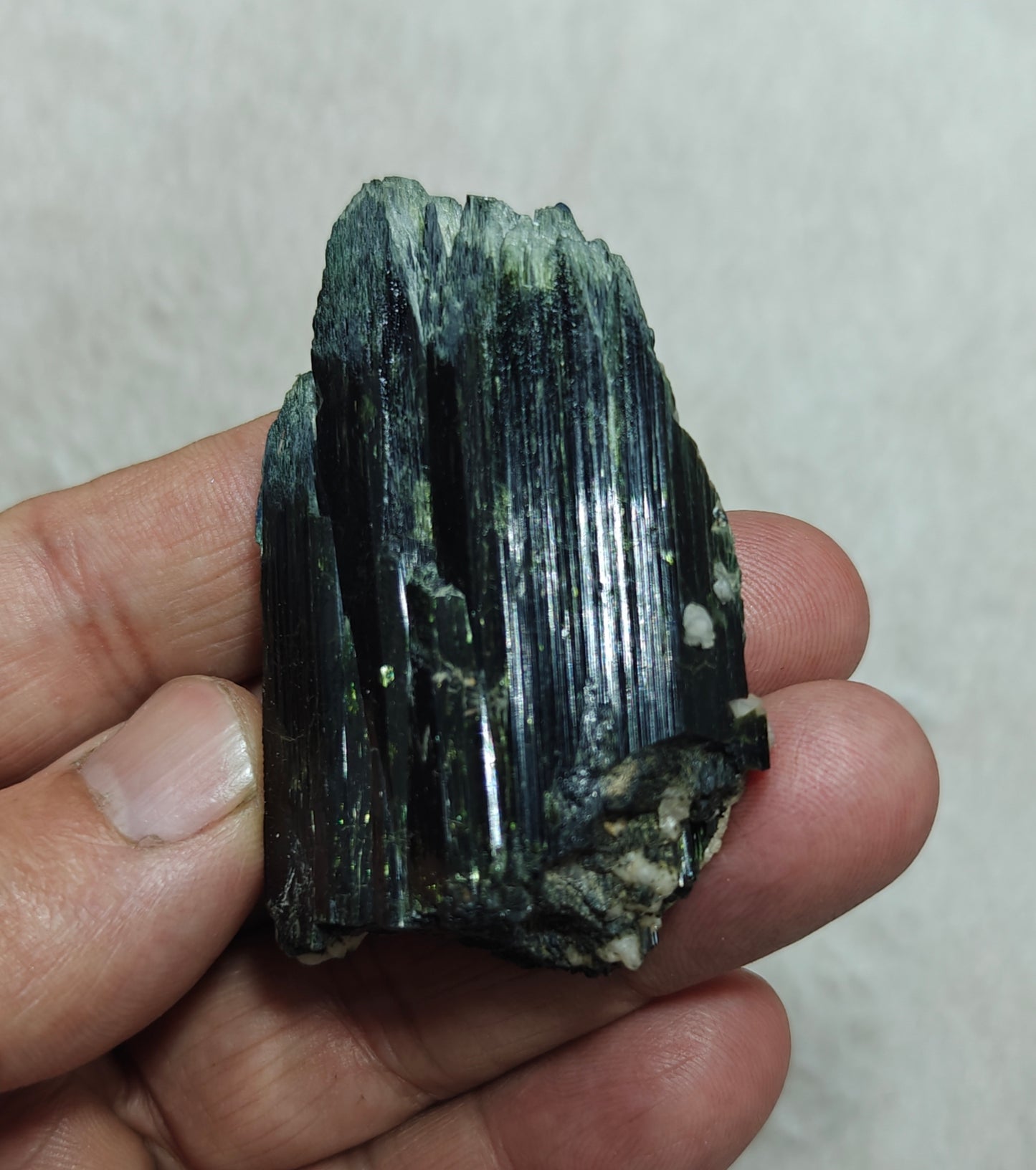 Aegirine crystal specimen 73 grams