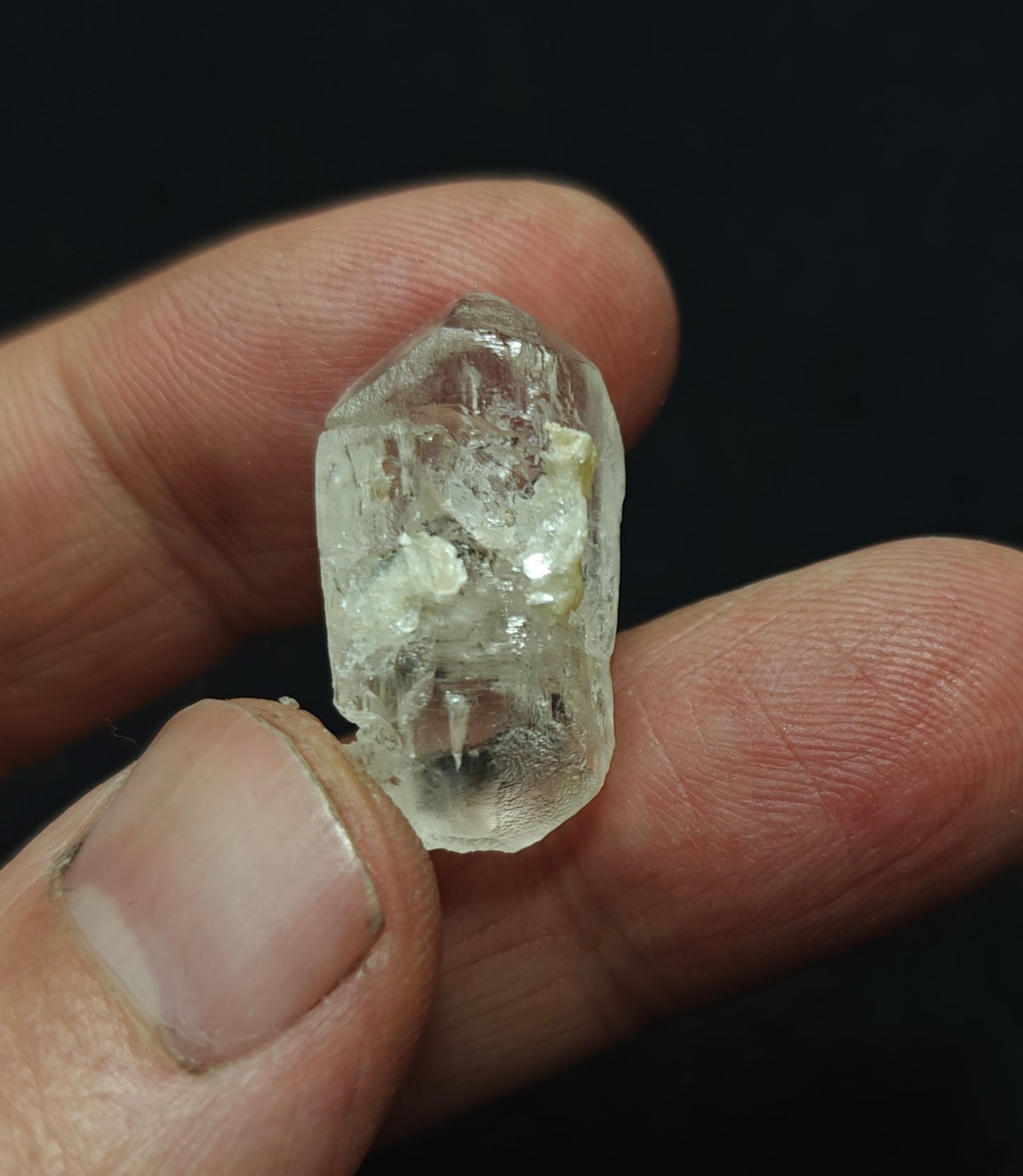 Double terminated topaz crystal