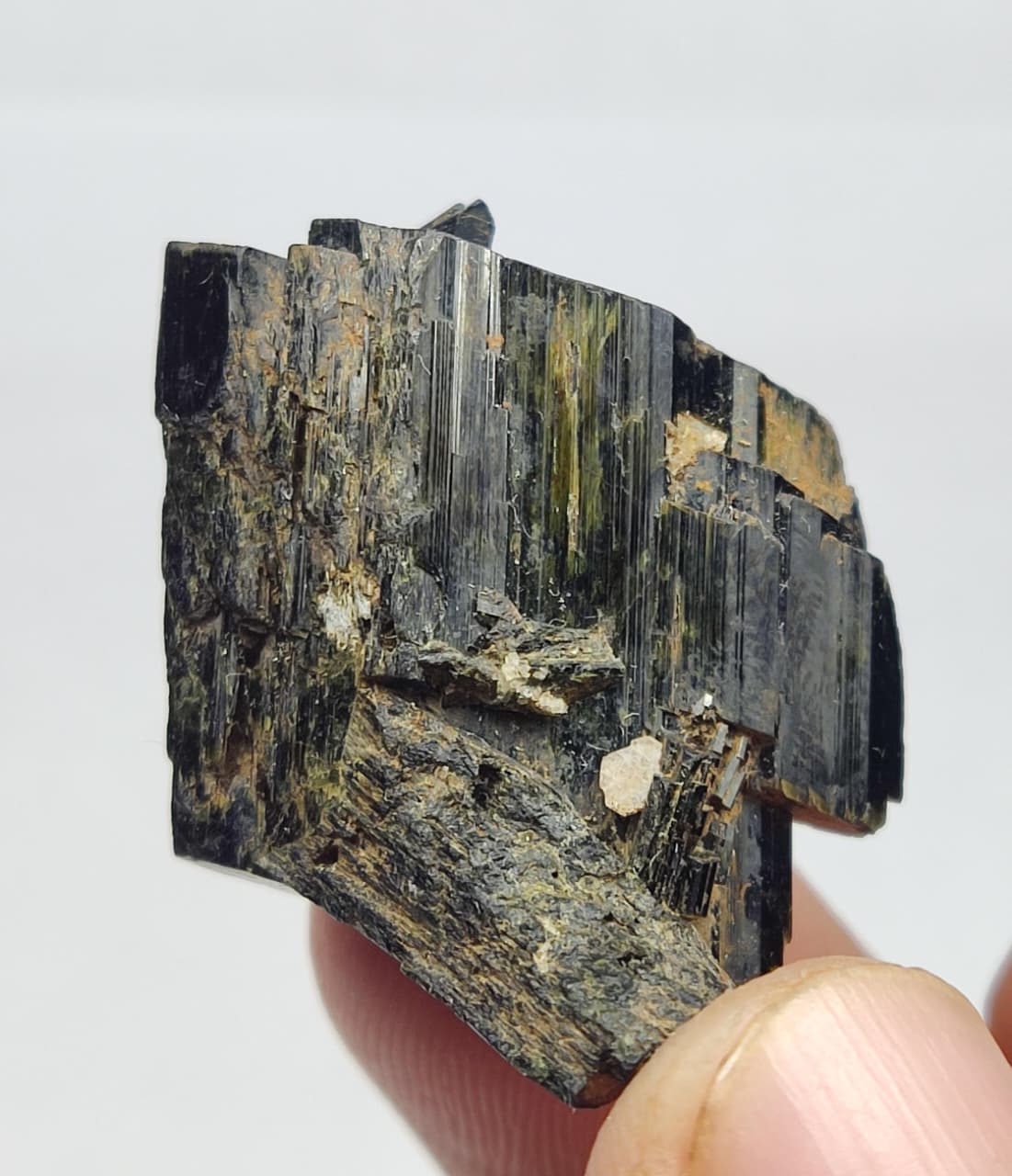 Natural aegirine crystal 11 grams
