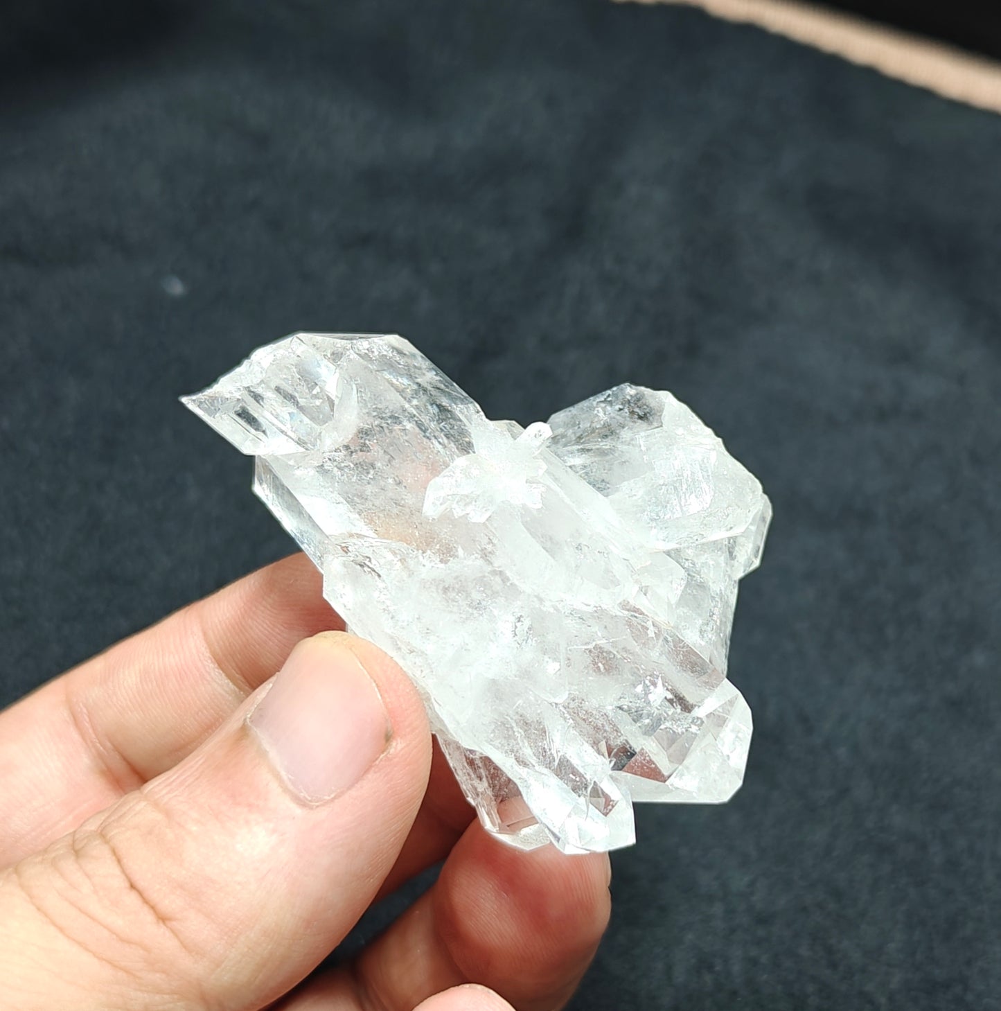 Single beautiful brookite included Quartz Crystals cluster 54 grams