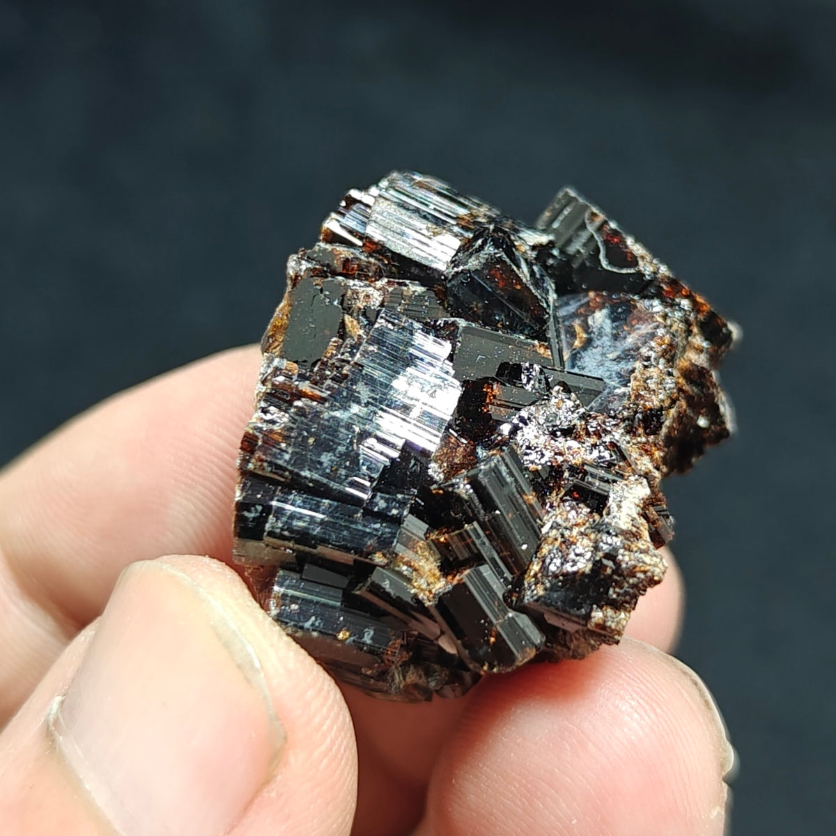 Natural lusterous crystal specimen of dark brown Vesuvianite 30g
