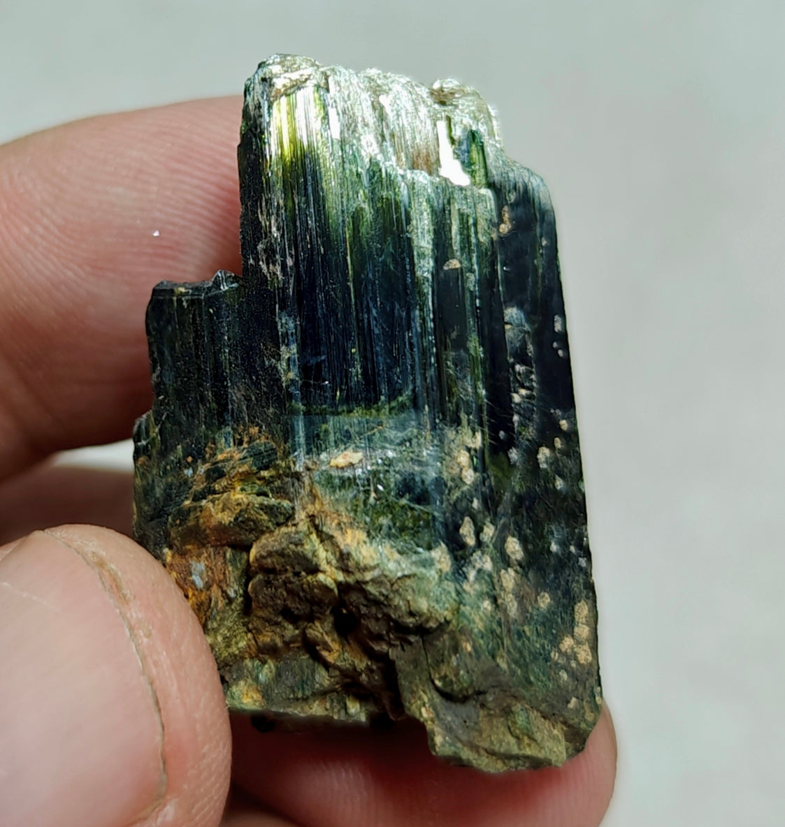 Natural aegirine crystal 18g