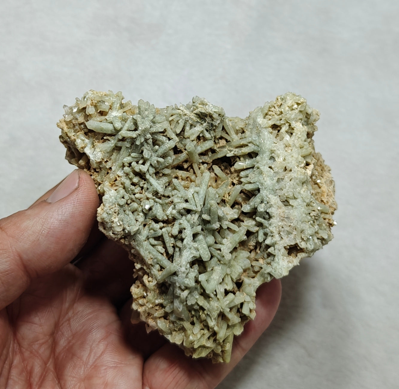 Chlorite Quartz crystals cluster 231 grams