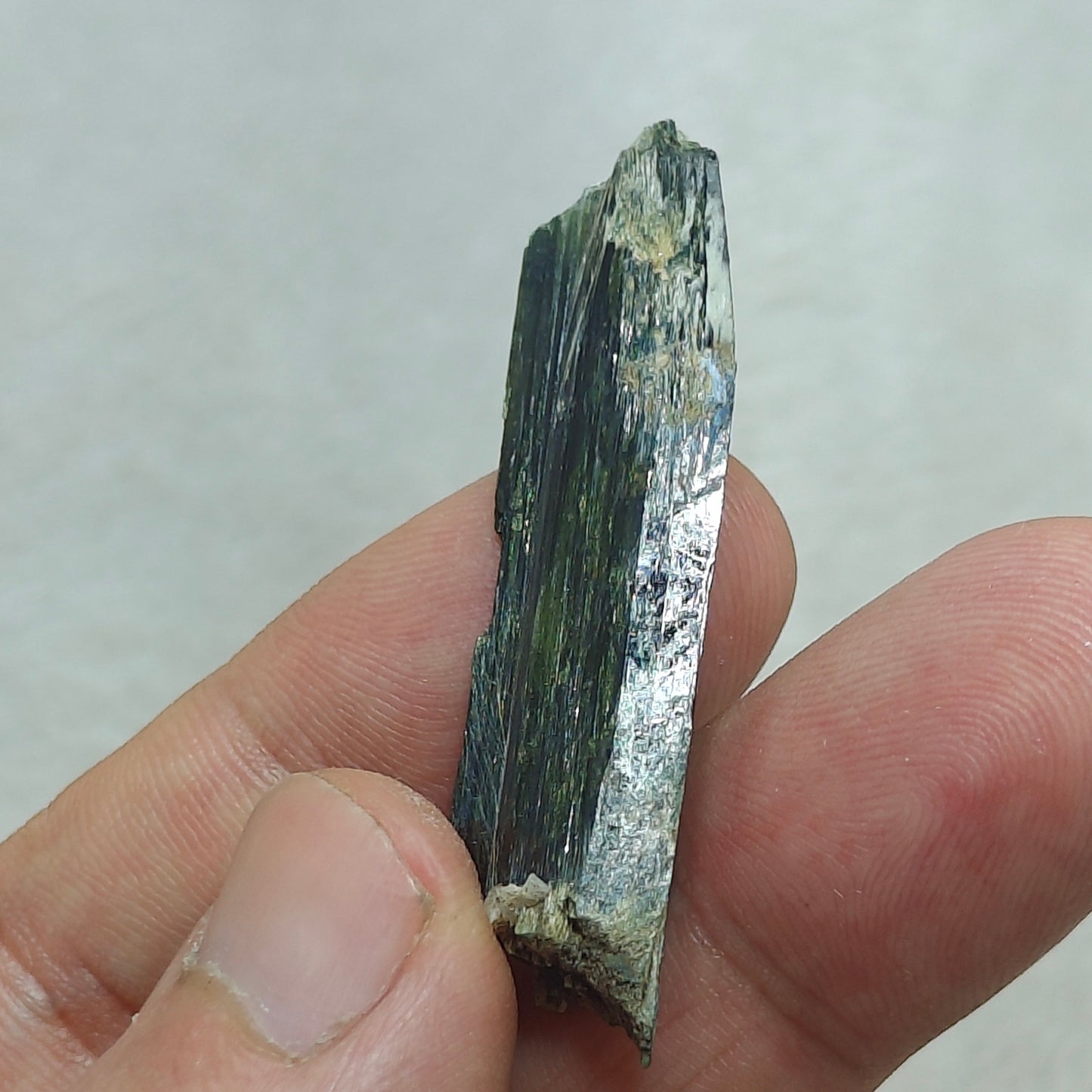 Natural aegirine crystal 9 grams