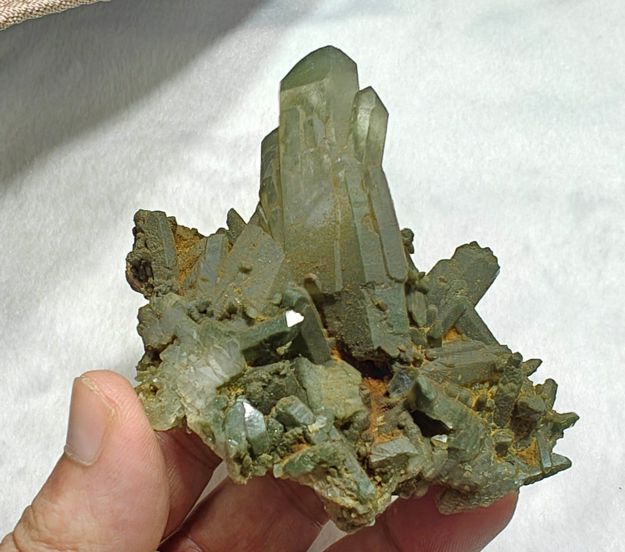 An Aesthetic Natural crystals cluster of beautifully terminated Chlorite Quartz 200 grams