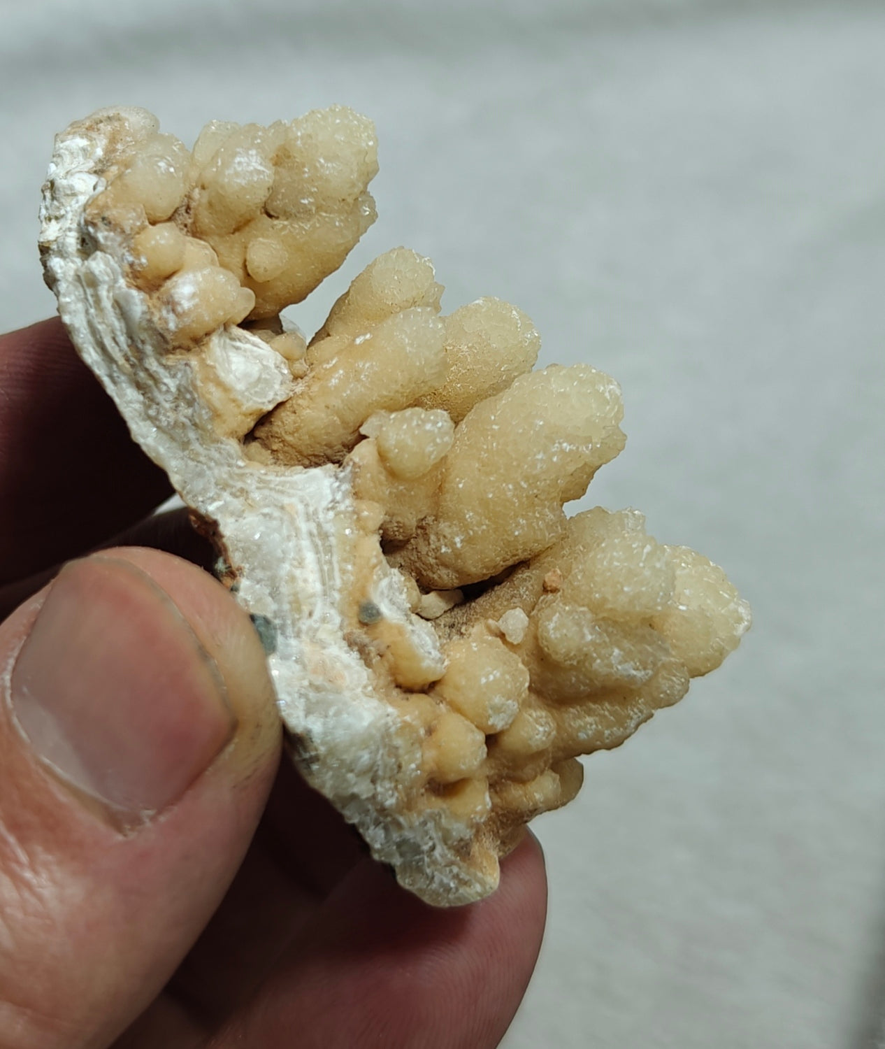 aragonite flower shape natural terminated crystals 61 grams