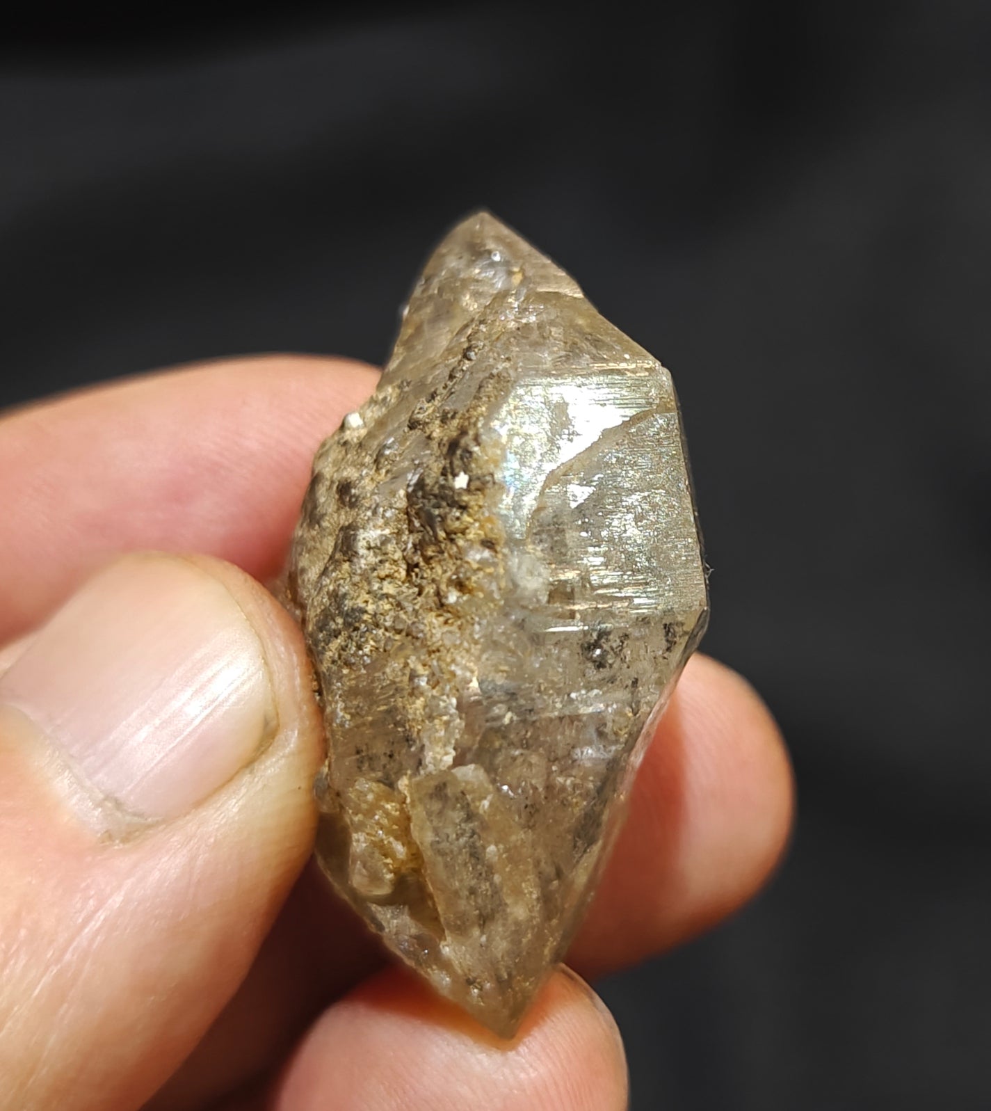 Natural Aesthetic Fenster Like Terminated Quartz Crystal with Black Inclusions 4.5x2.8x1.5cm