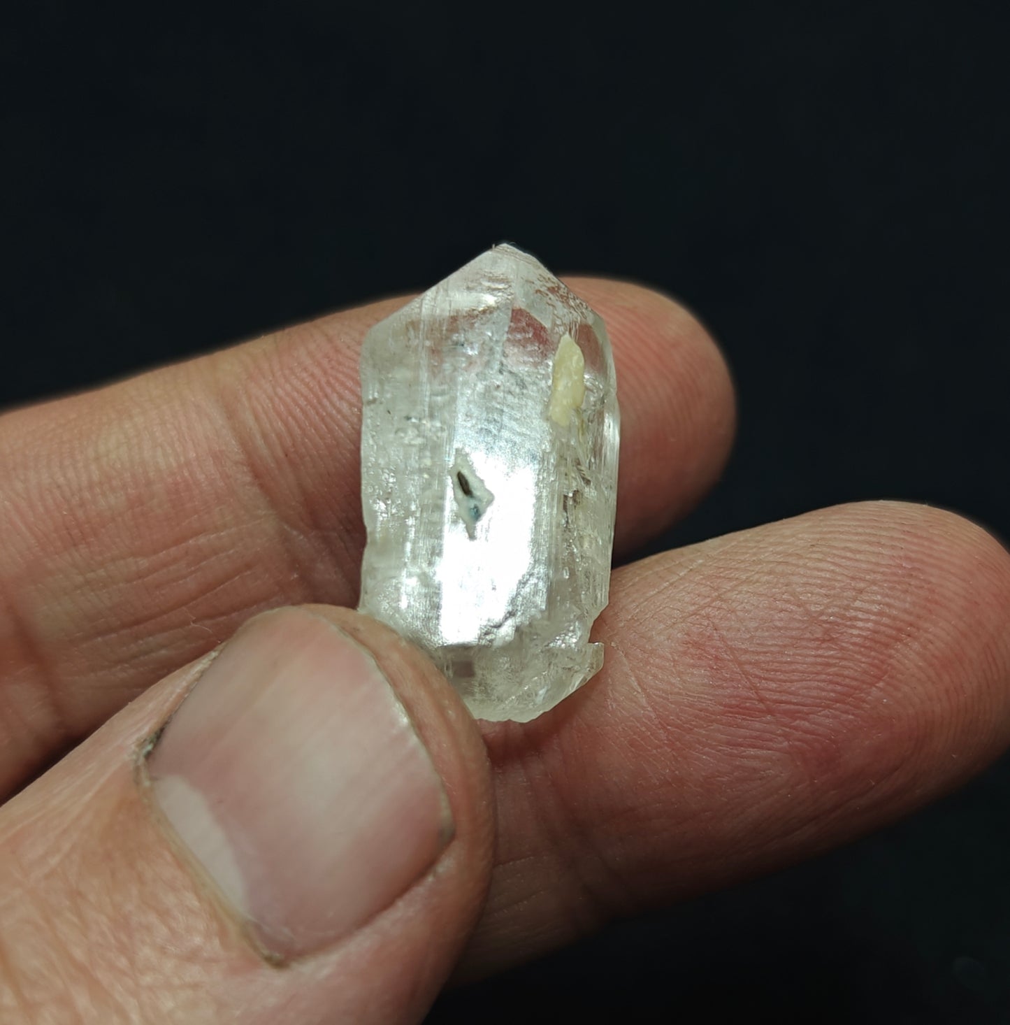 Double terminated topaz crystal