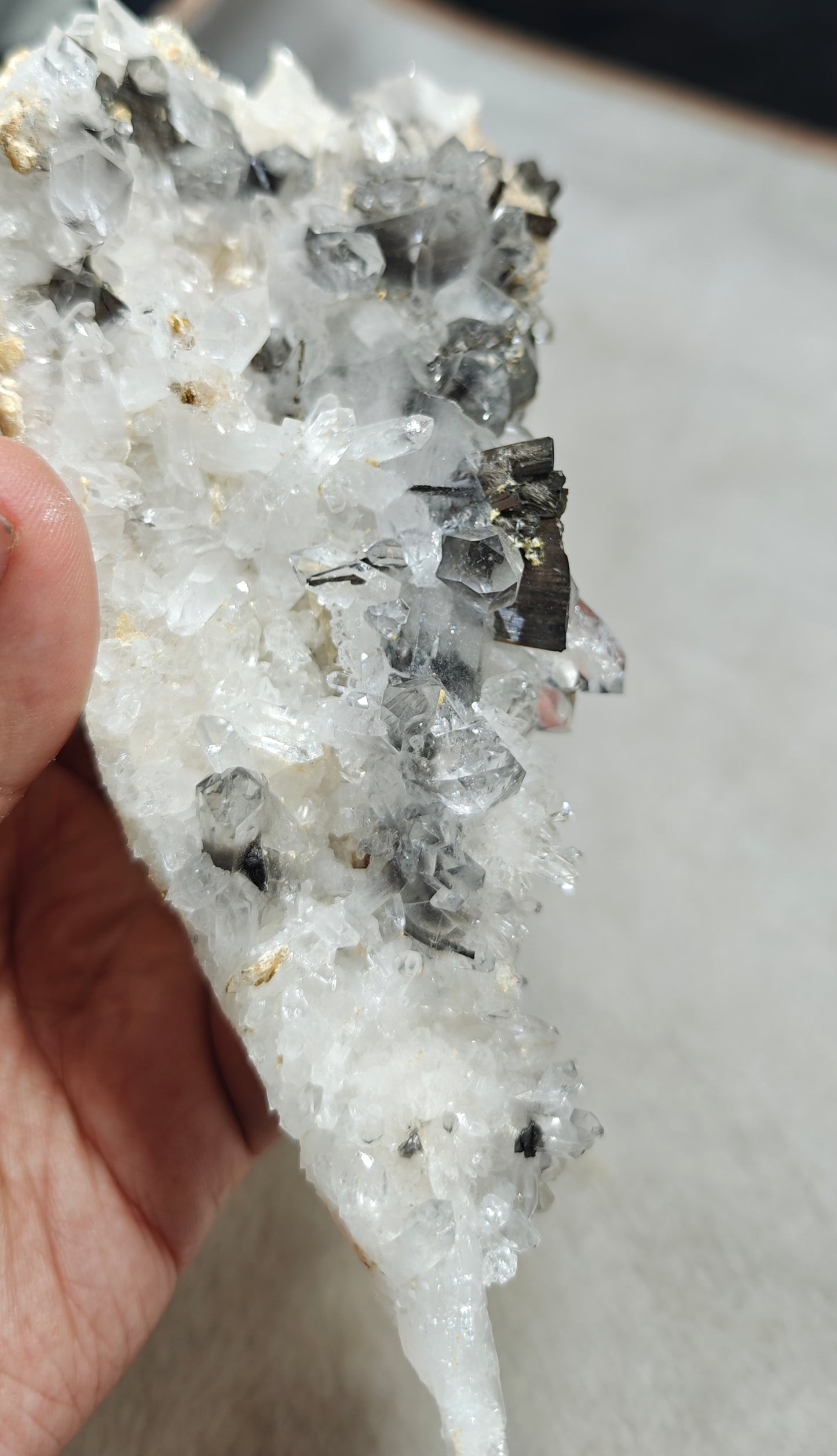 Brookite included Quartz Crystals plate 253 grams