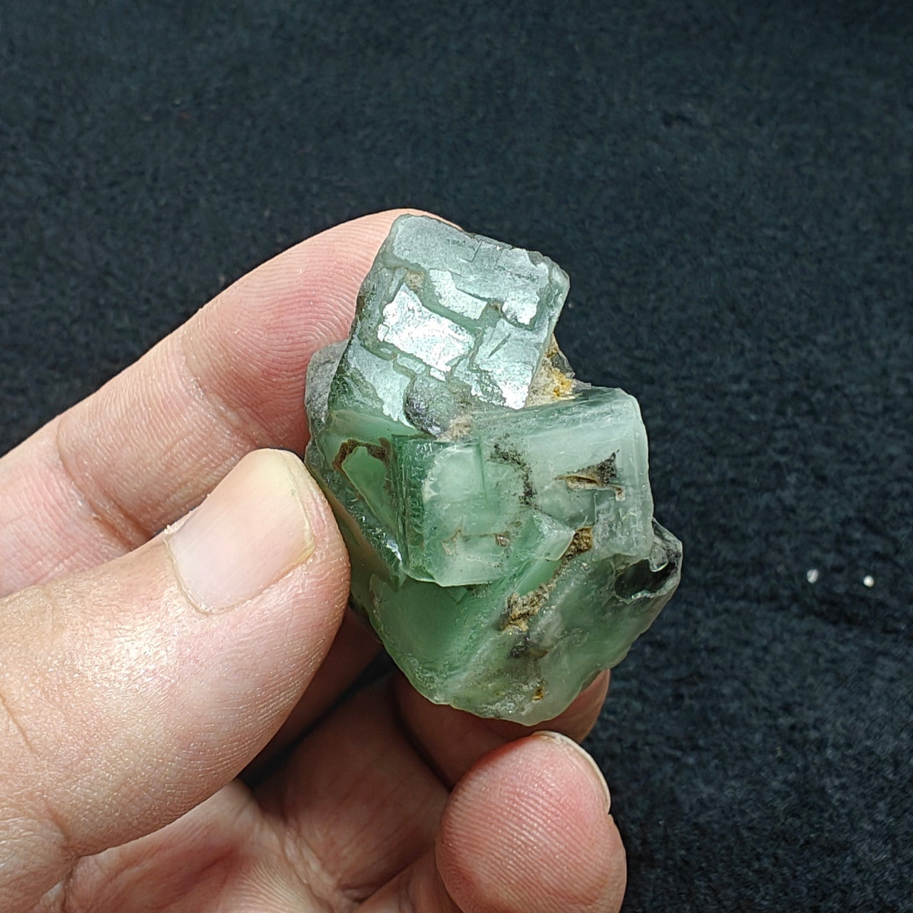 Natural green fluorite 39 grams