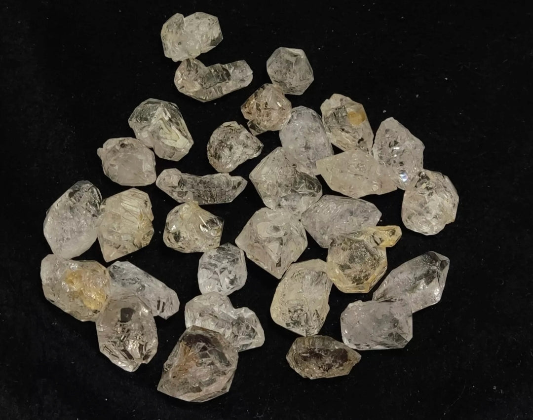 150 grams lot of diamond quartz carbon included double terminated Crystals