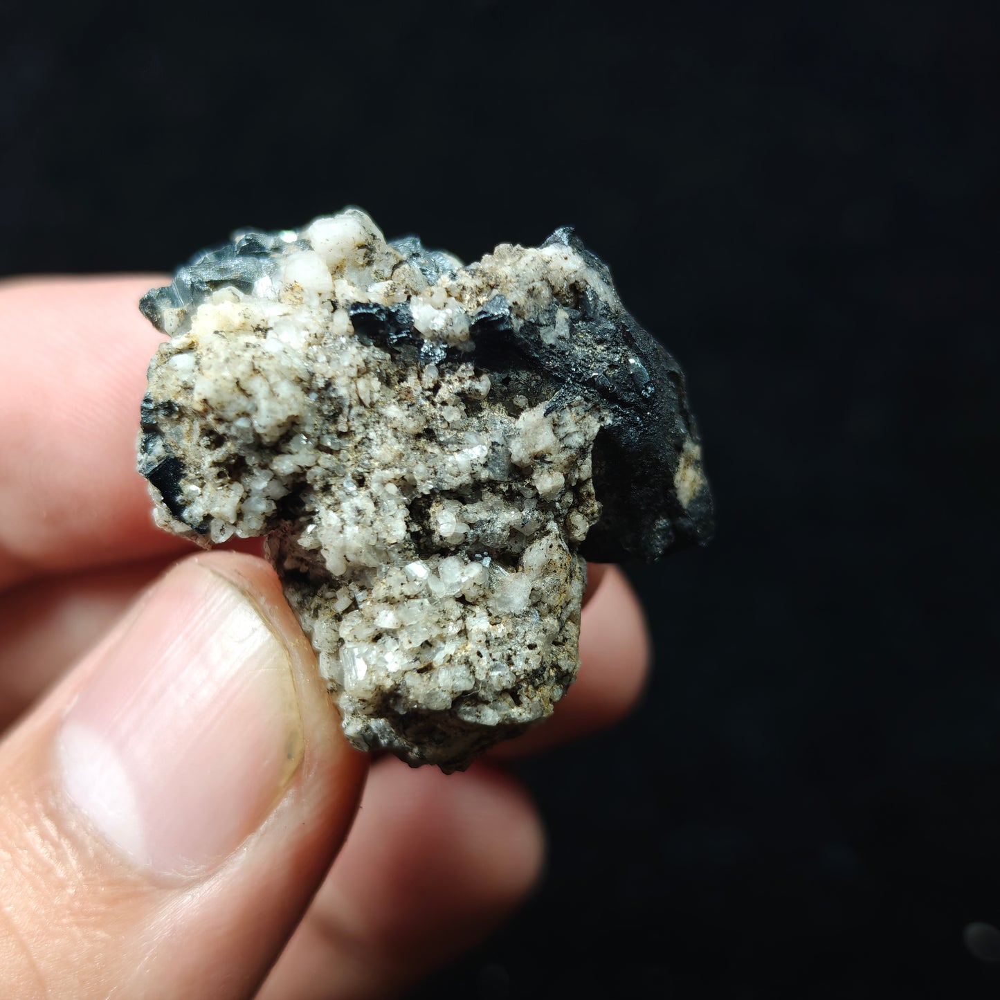 Natural hematite specimen 15 grams