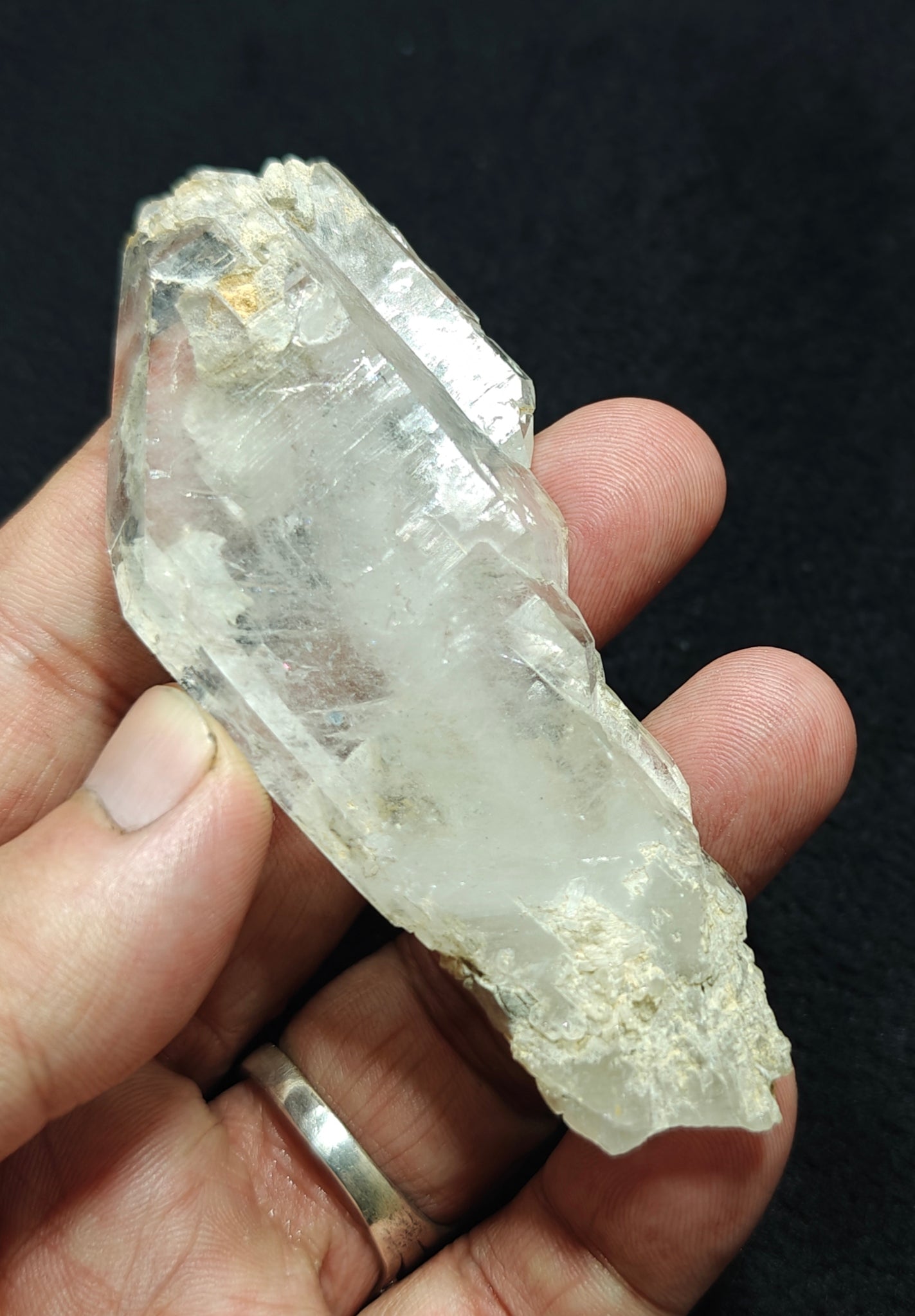 Single beautiful terminated Faden Quartz crystal specimen 79 grams