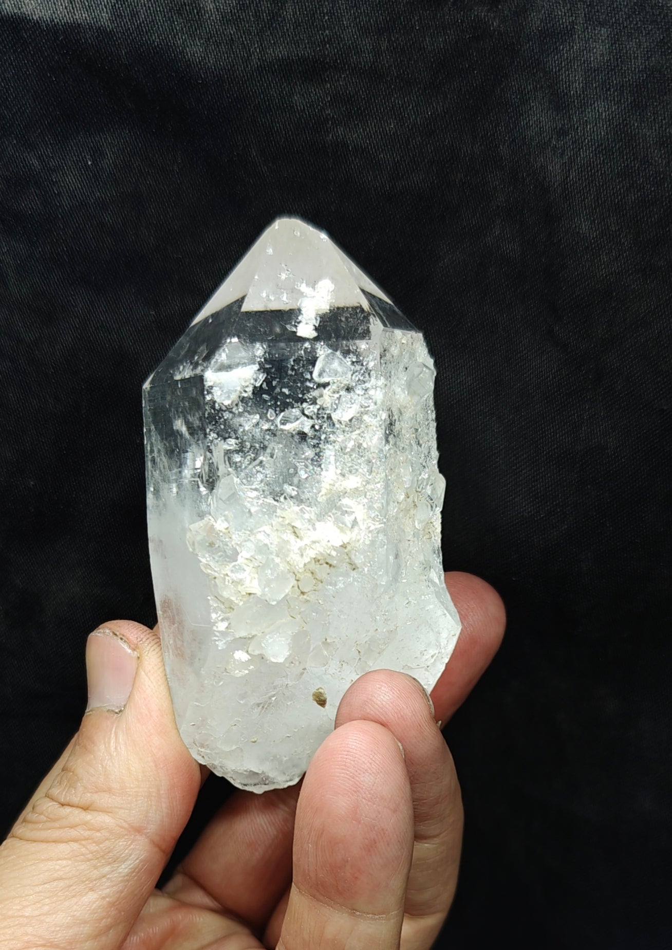 Quartz Crystal with beautiful terminations 154 grams