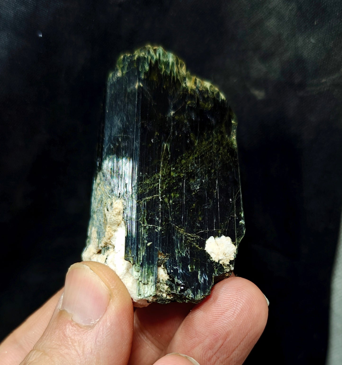Single beautiful aesthetic terminated aegirine crystal specimen with Albite 140 grams