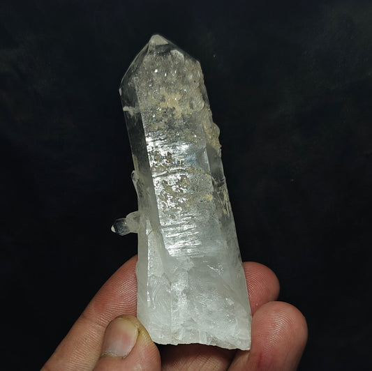 Natural elongated quartz crystal 75 grams