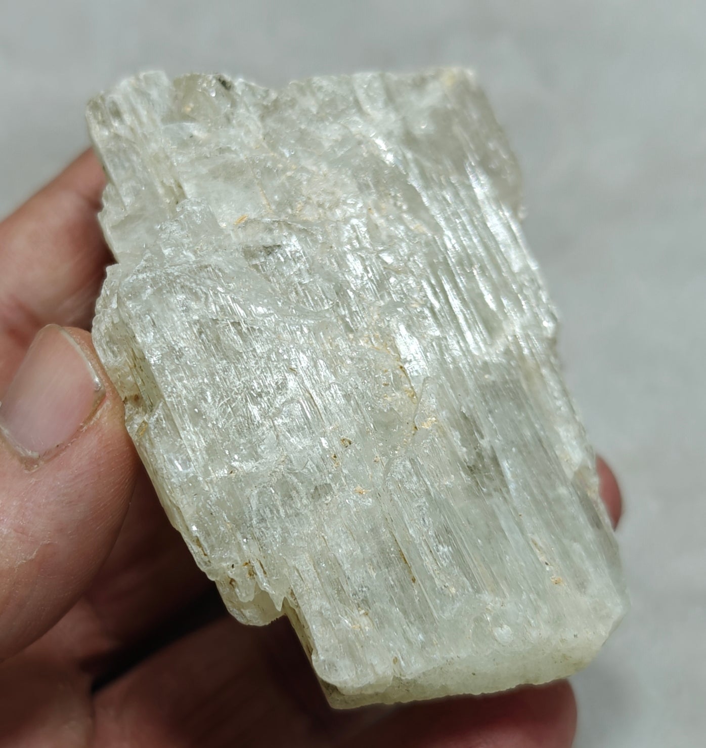 Natural spodumene crystal 264 grams