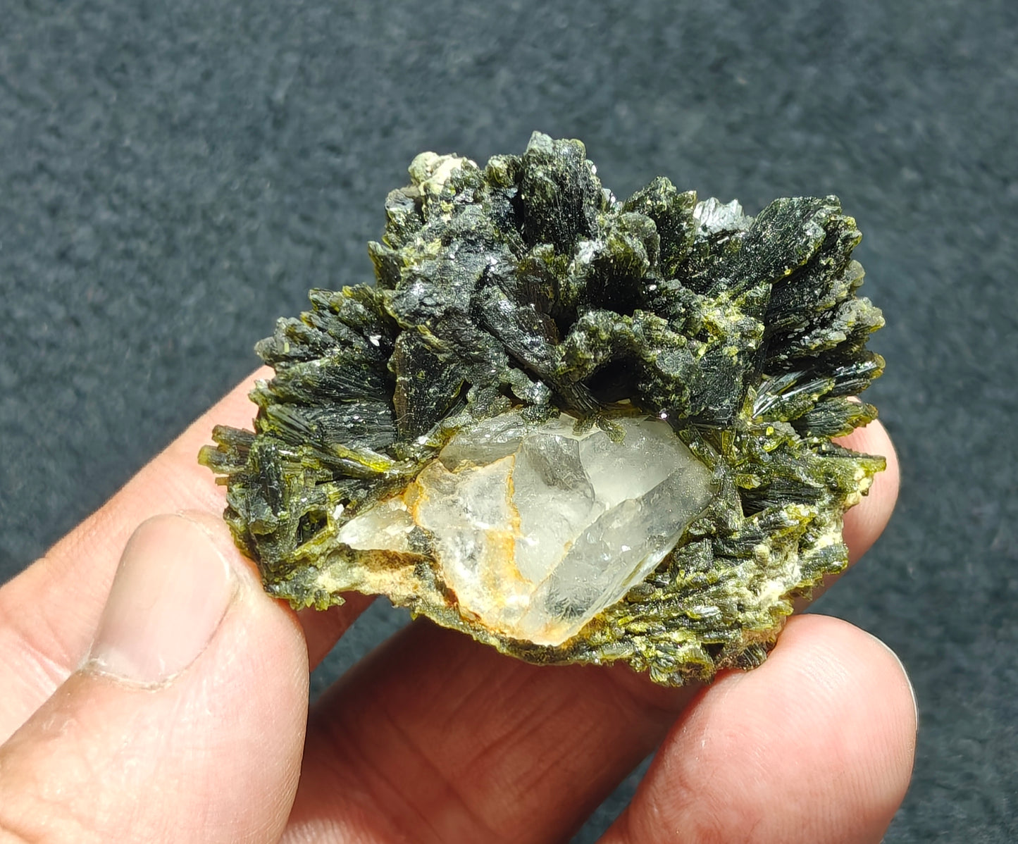 An amazing quartz and Epidote cluster with beautiful terminations 52 grams