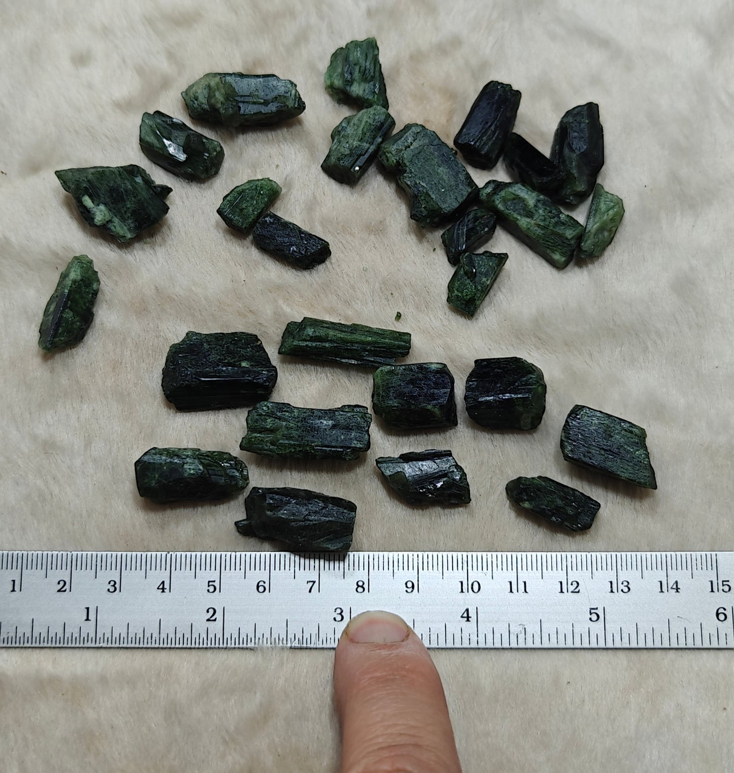 100 grams diopside crystals collection