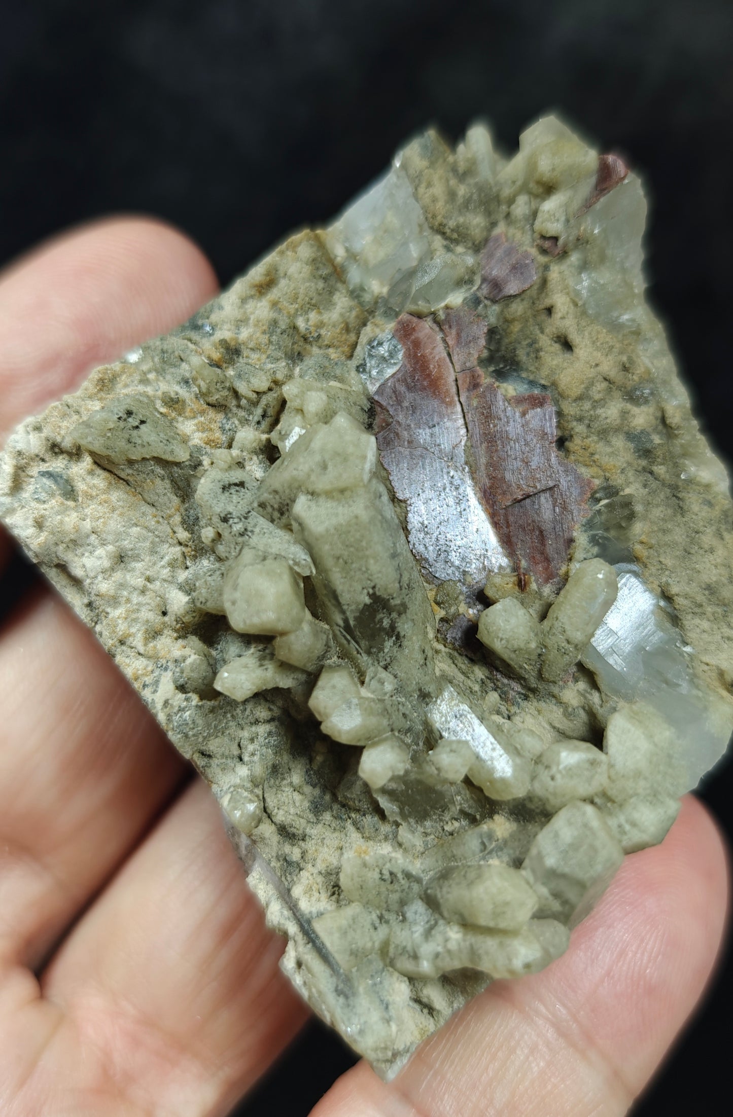 brookite in matrix with chlorite quartz 171 grams