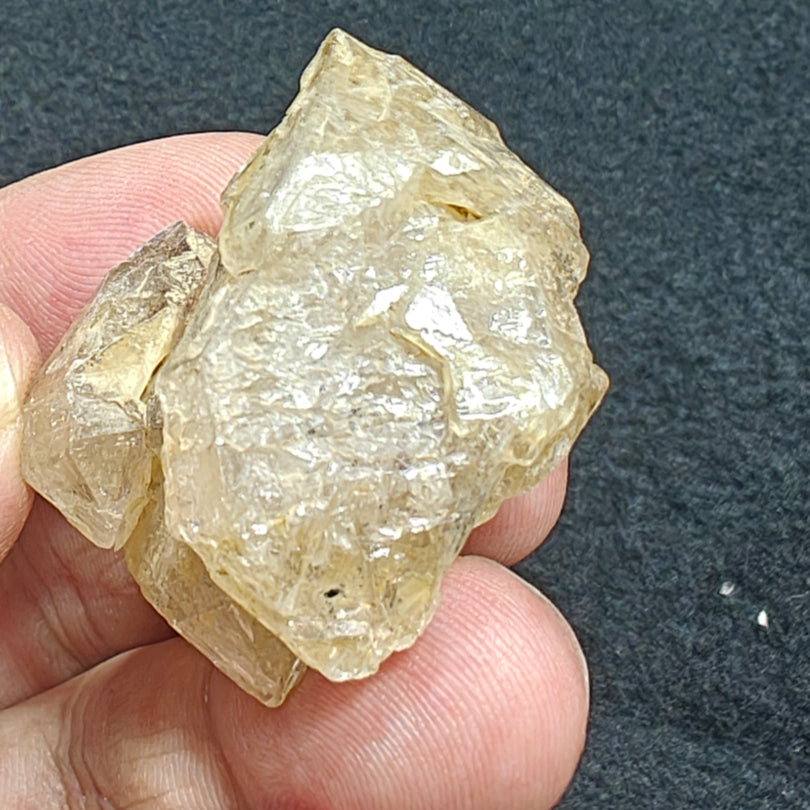 Natural window quartz fenster quartz crystal 38 grams