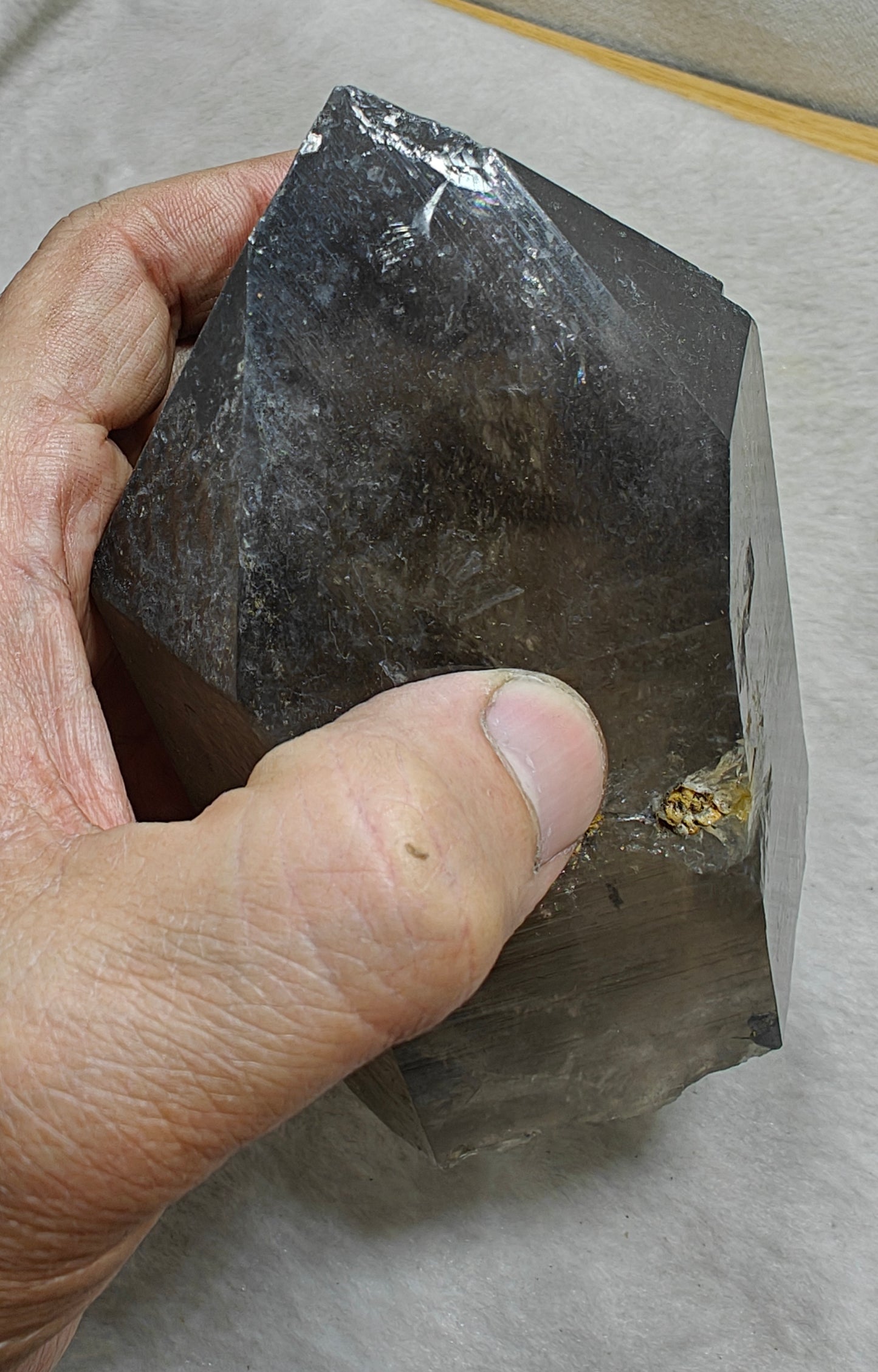 Large smoky Quartz Crystal 1290 grams