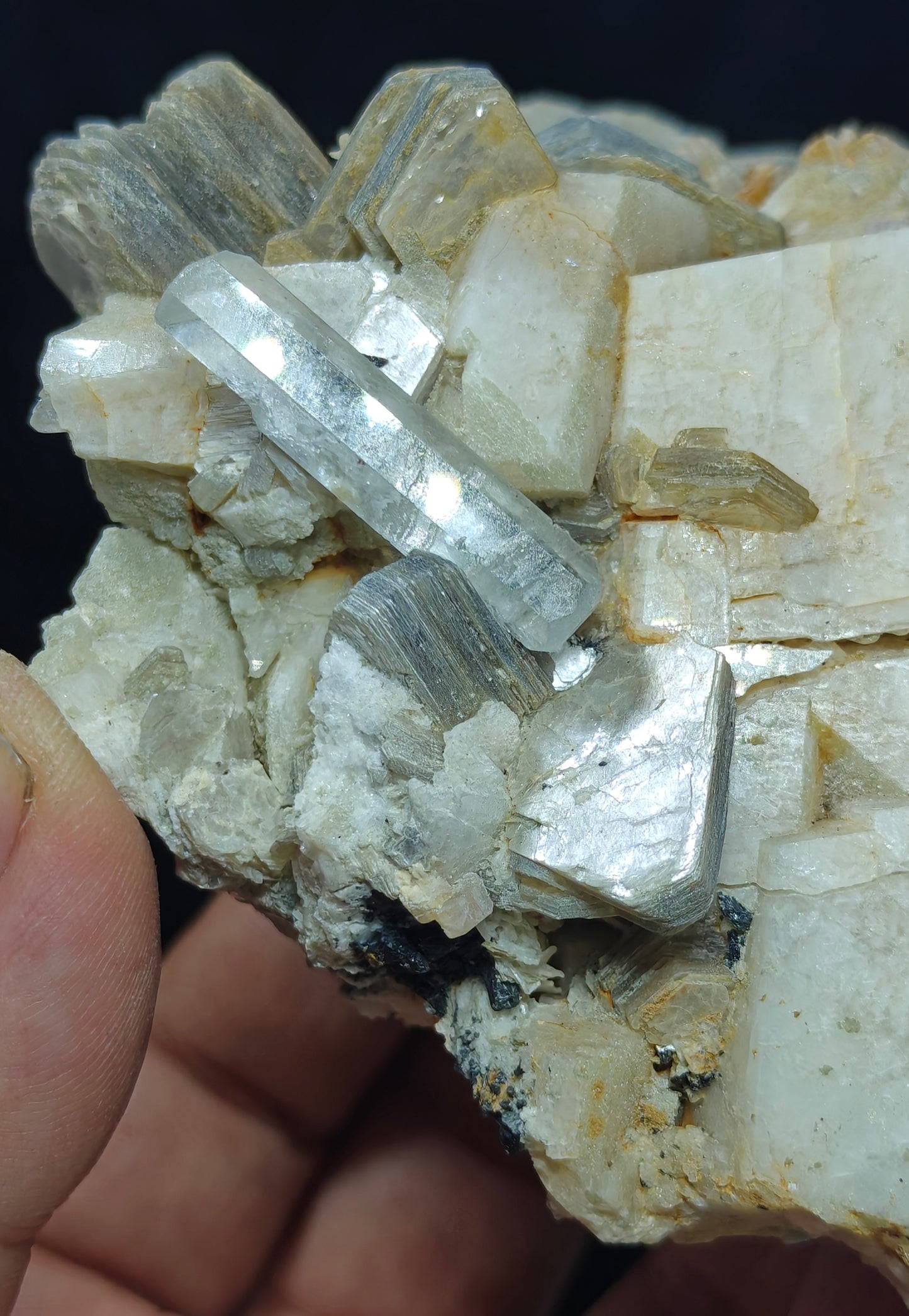 Aquamarine Crystal on matrix of Albite with Mica 452 grams