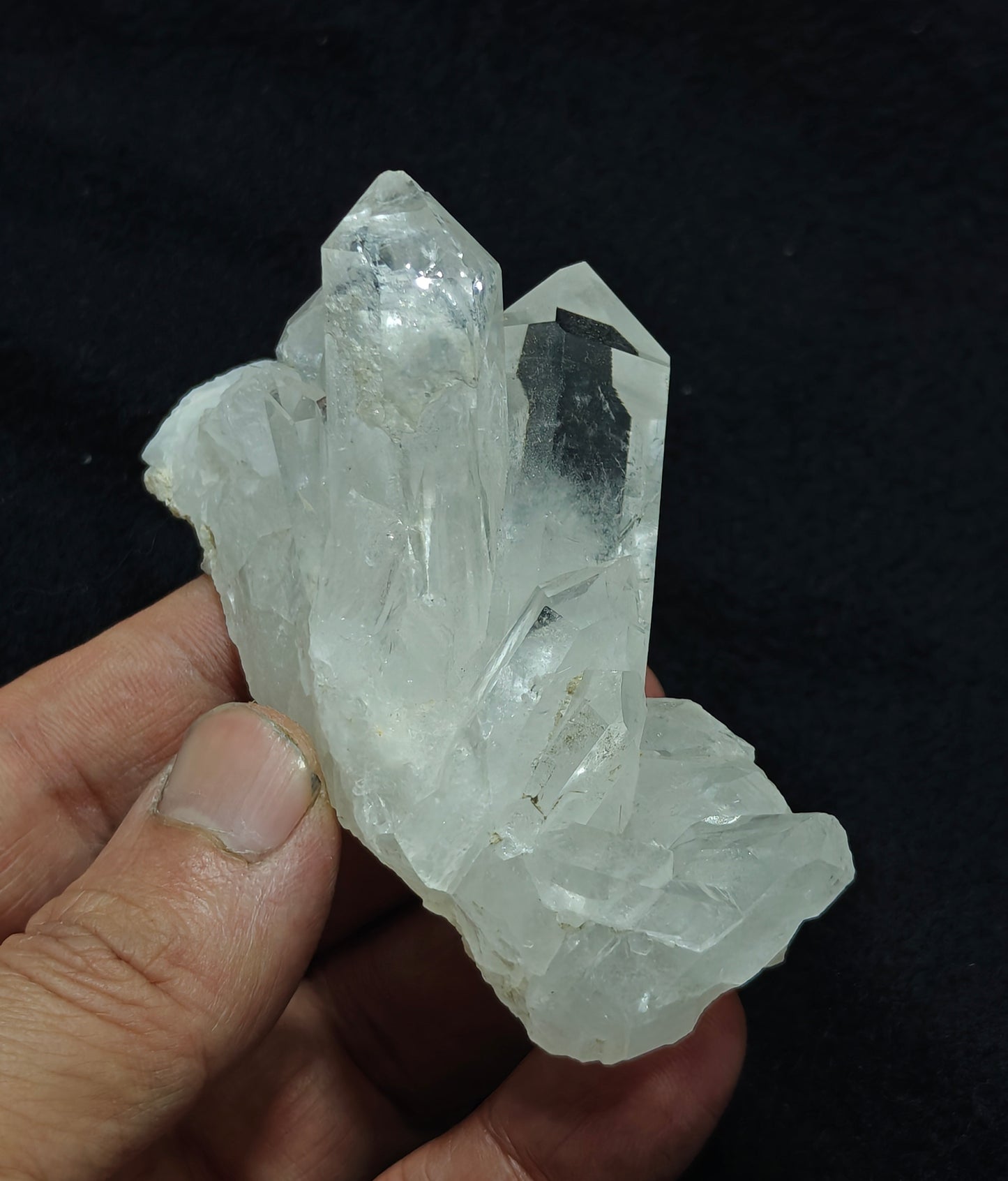 Terminated quartz Crystal 155 grams