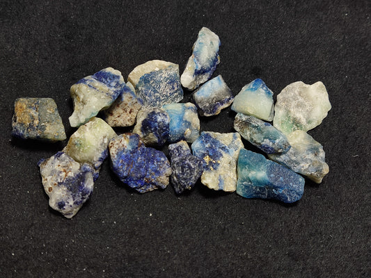 Sodalite/Afghanite fluorescent natural collection 60 grams