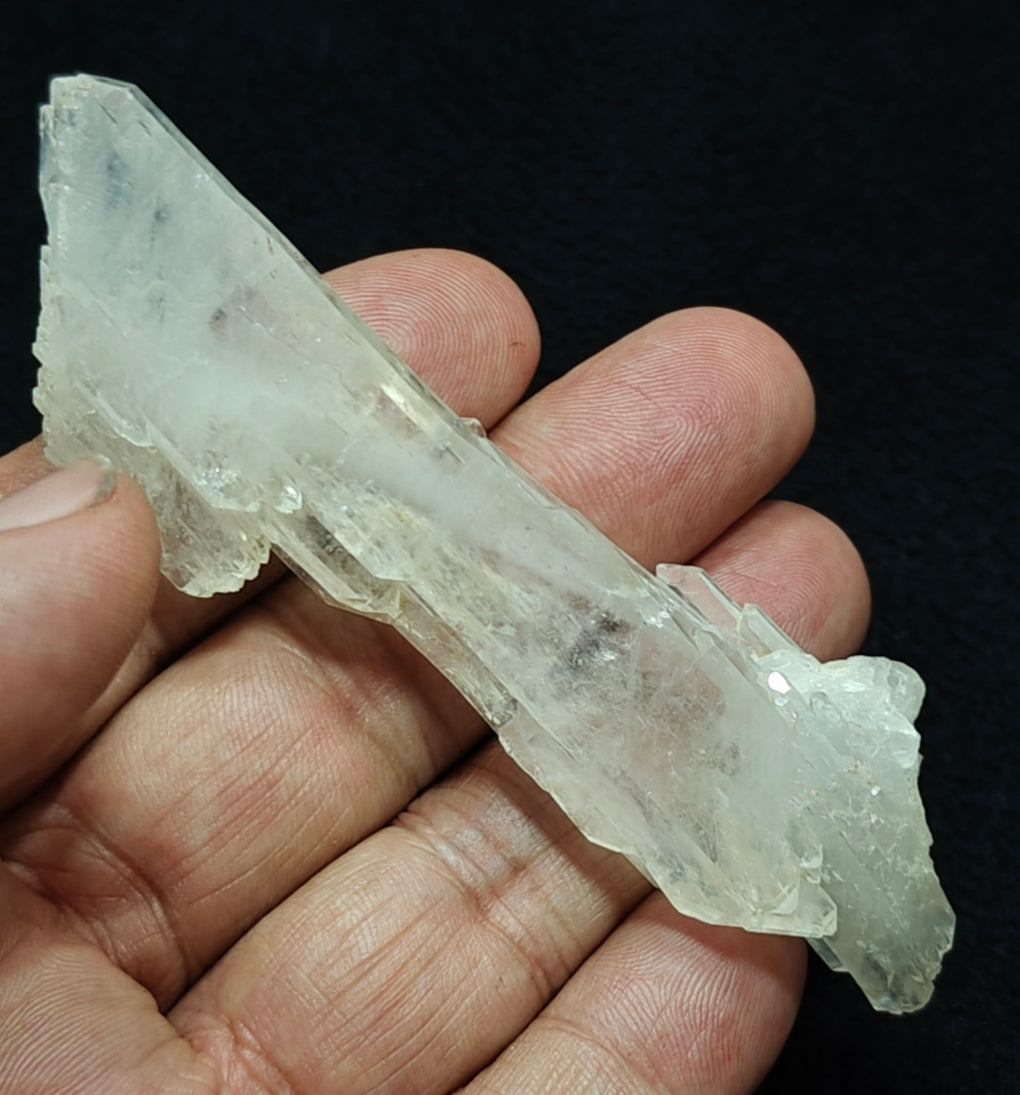 Single beautiful terminated Faden Quartz crystal specimen 44 grams