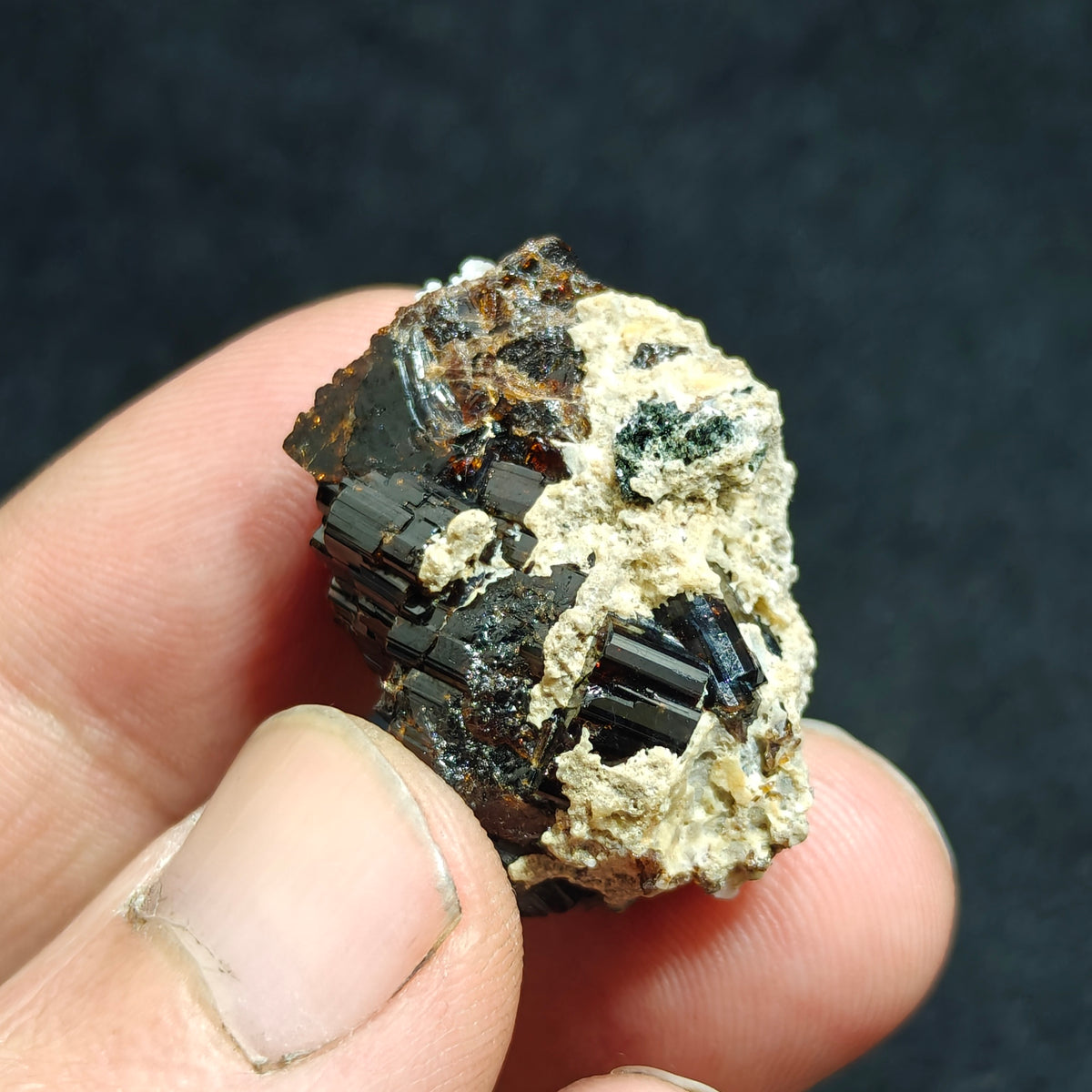 Natural dark brown Vesuvianite 19.5 grams