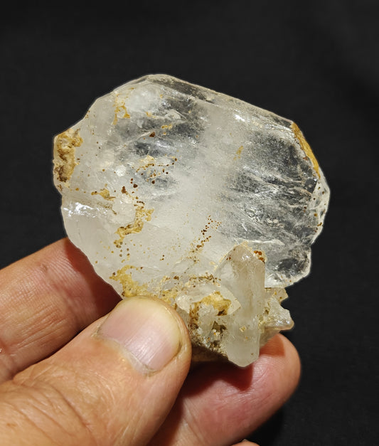 Natural faden quartz crystal 5.5x5x1.5cm