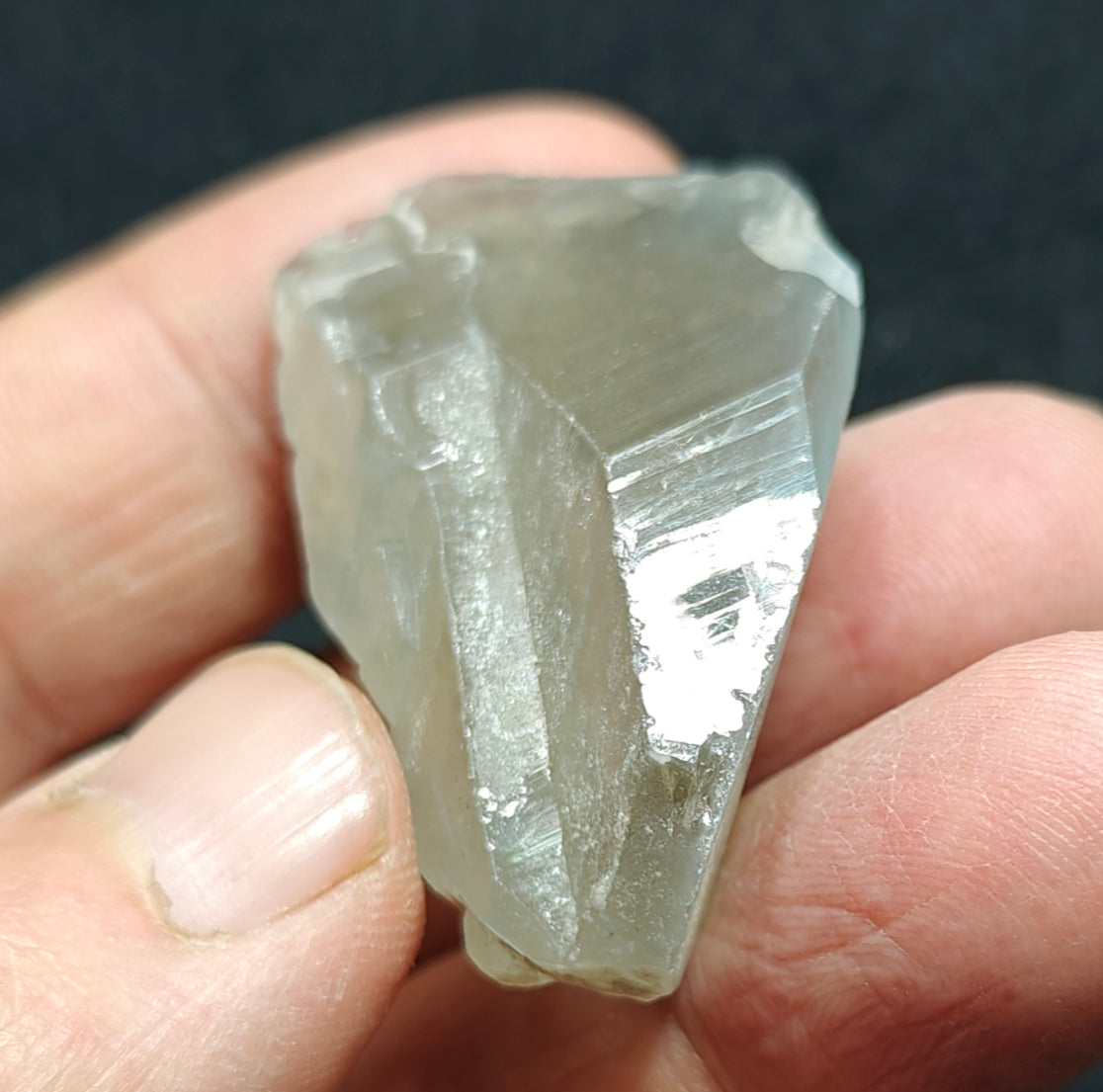 Natural smoky/blue quartz crystal 20 grams