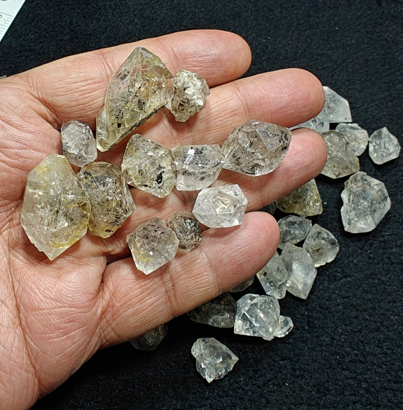 220 grams diamond quartz crystals some with carbon inclusions