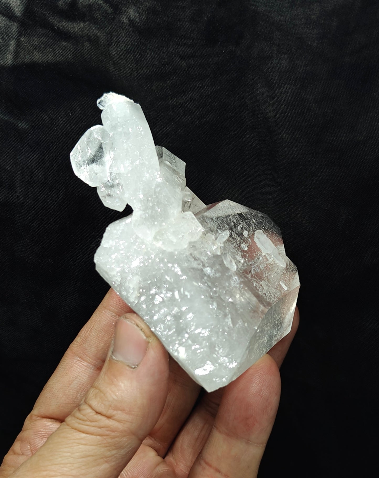 Natural quartz crystals cluster combined together 194 grams